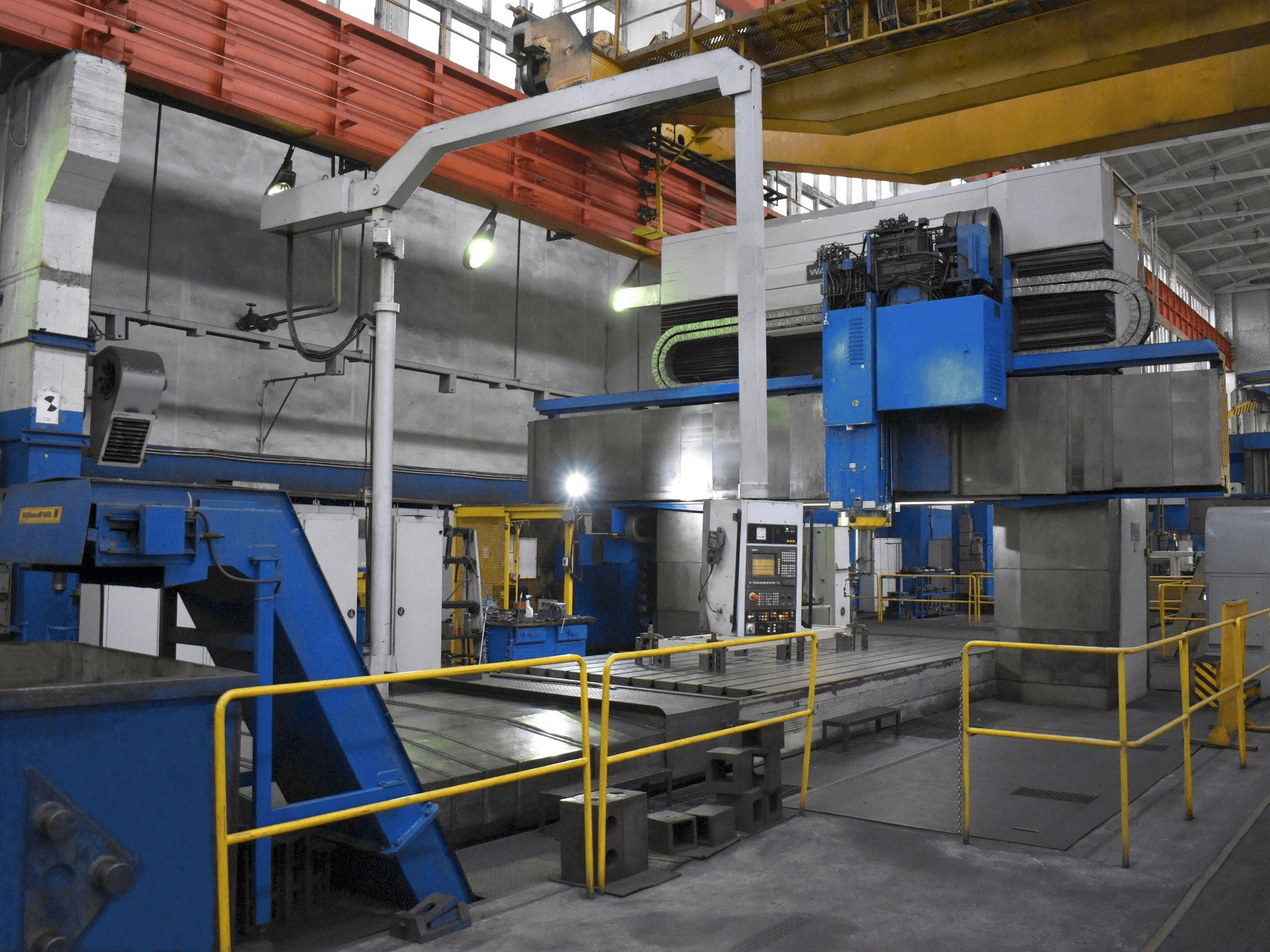 Makine WALDRICH COBURG 17S 10FP 300 NC - Önden görünüm