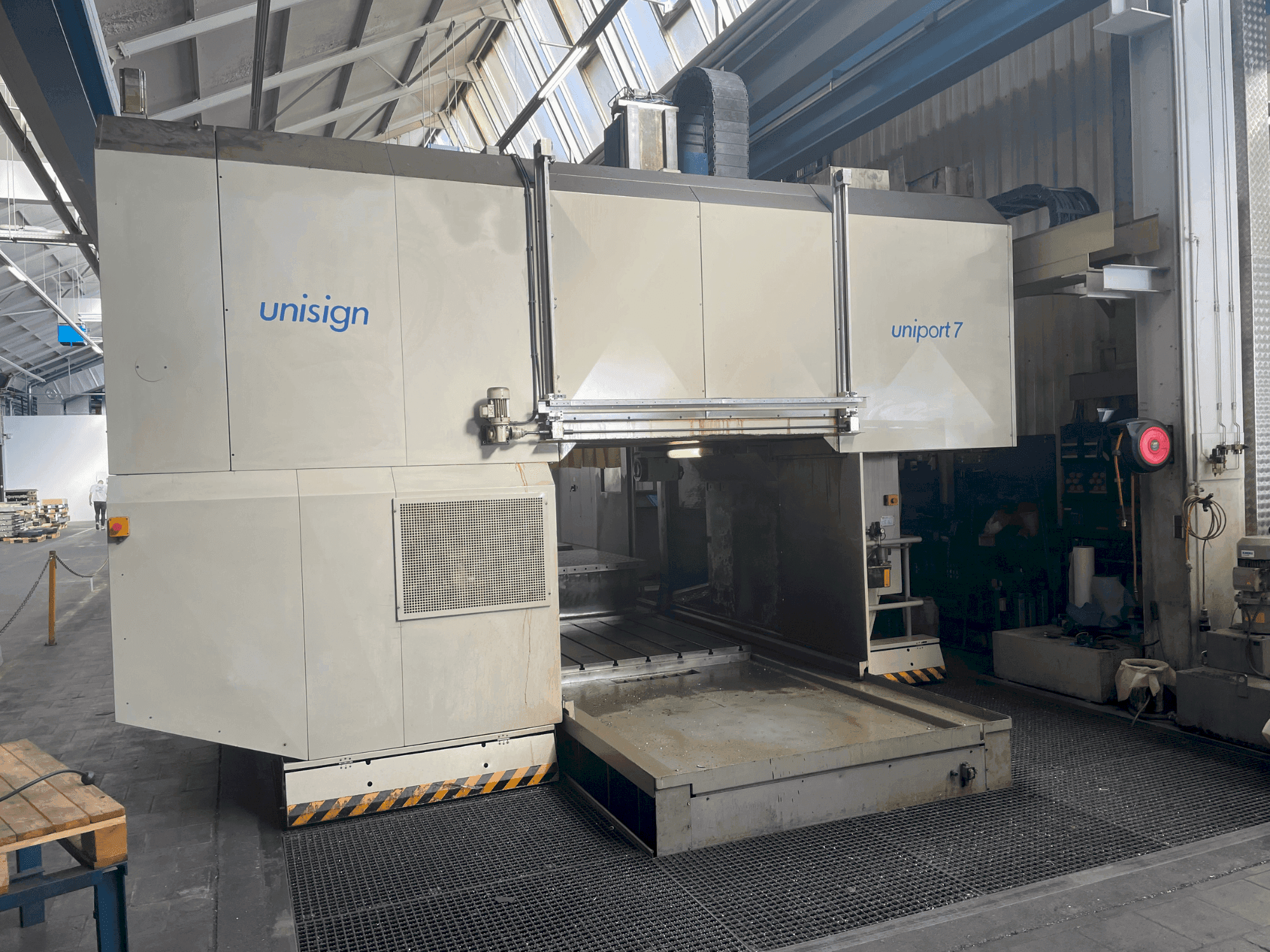 Makine Unisign UNIPORT 7 - Önden görünüm