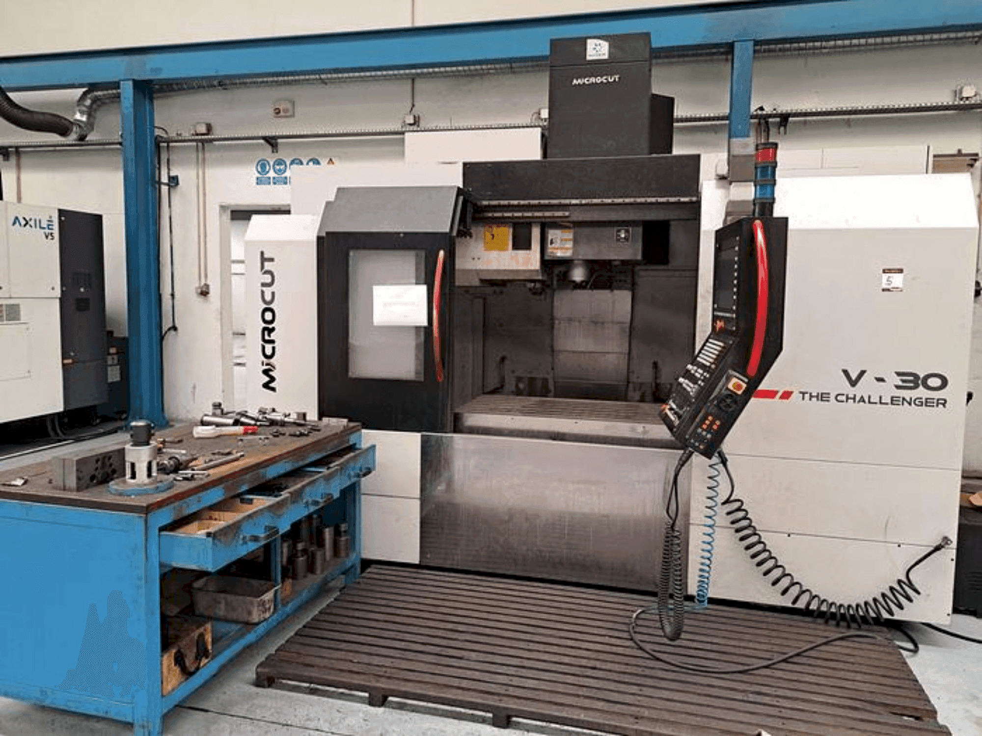 Makine MICROCUT V-30 The Challenger - Önden görünüm