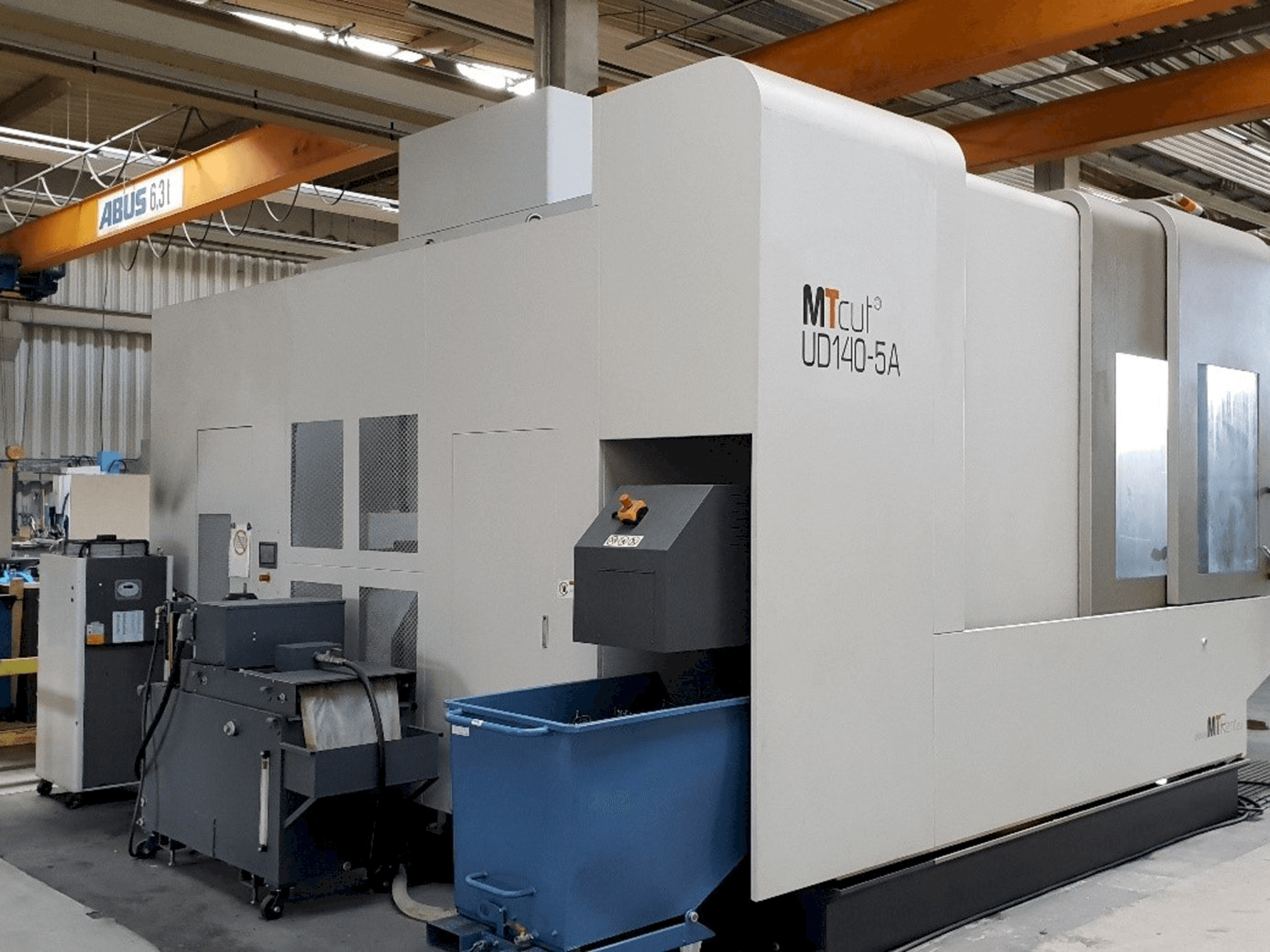 Makine MTcut UD140H-5A - Önden görünüm