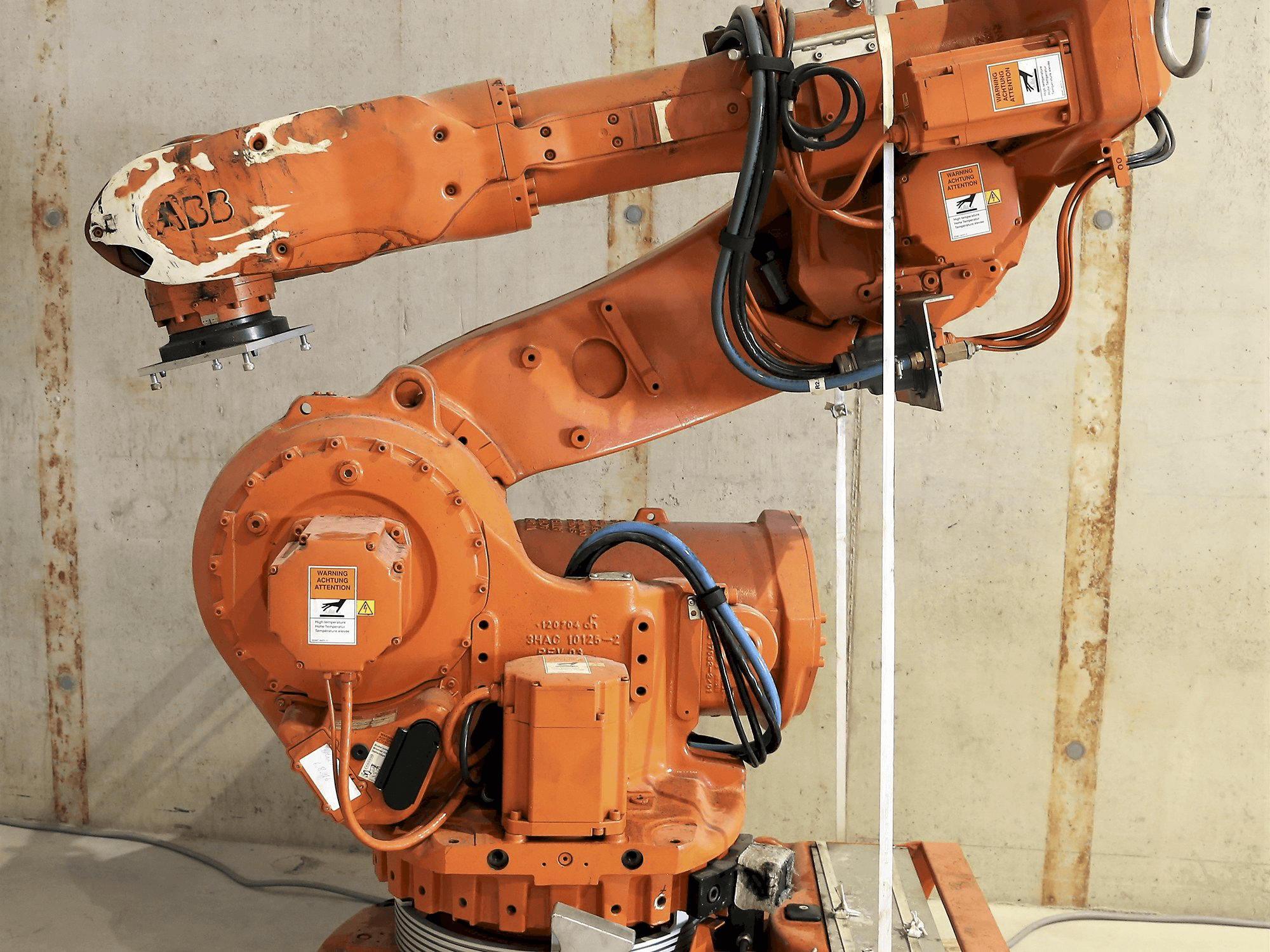 Makine ABB - Önden görünüm 6600