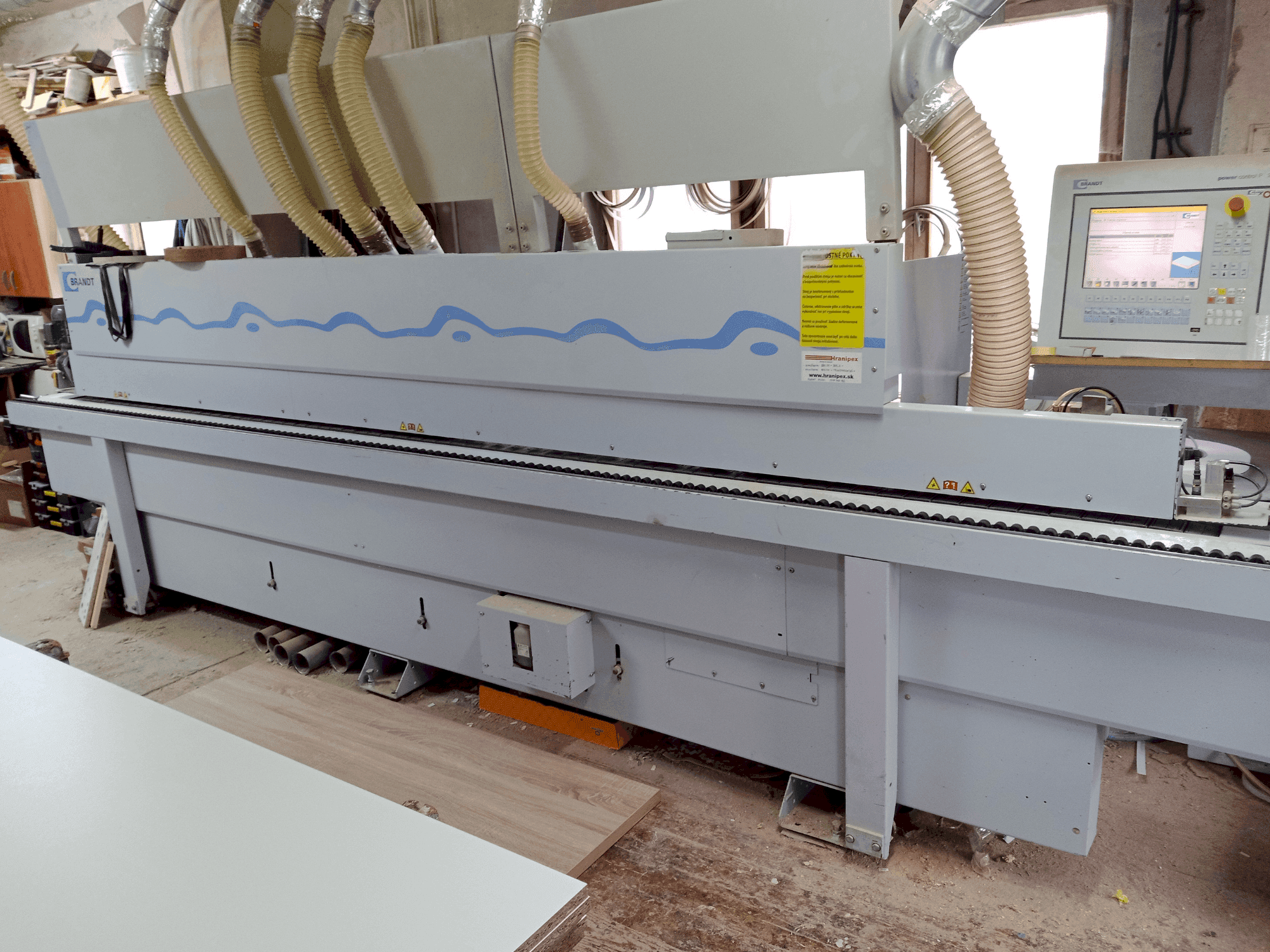 Makine BRANDT Highflex 1440 - Önden görünüm