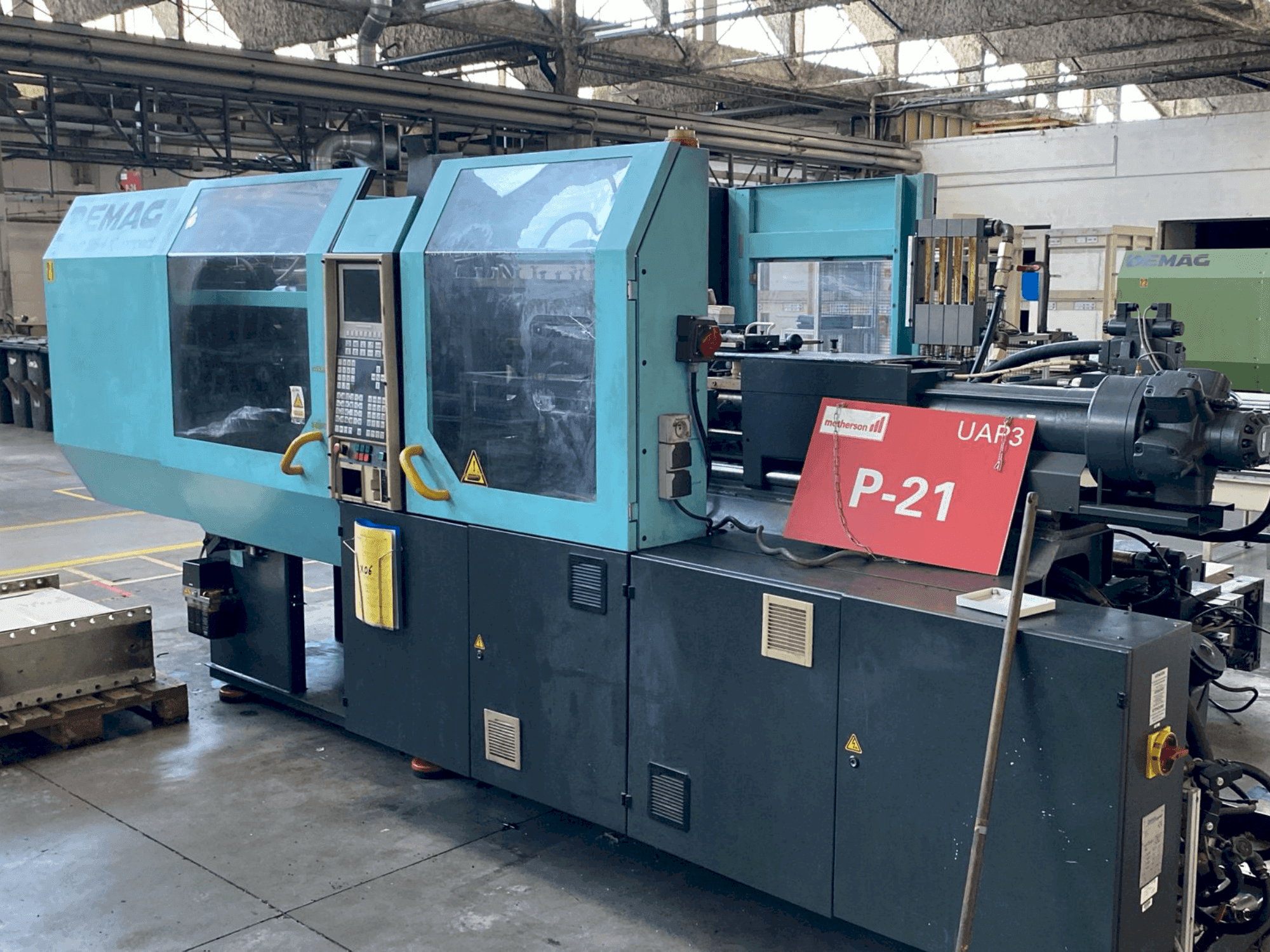 Makine DEMAG Ergotech Compact 125-440 - Önden görünüm