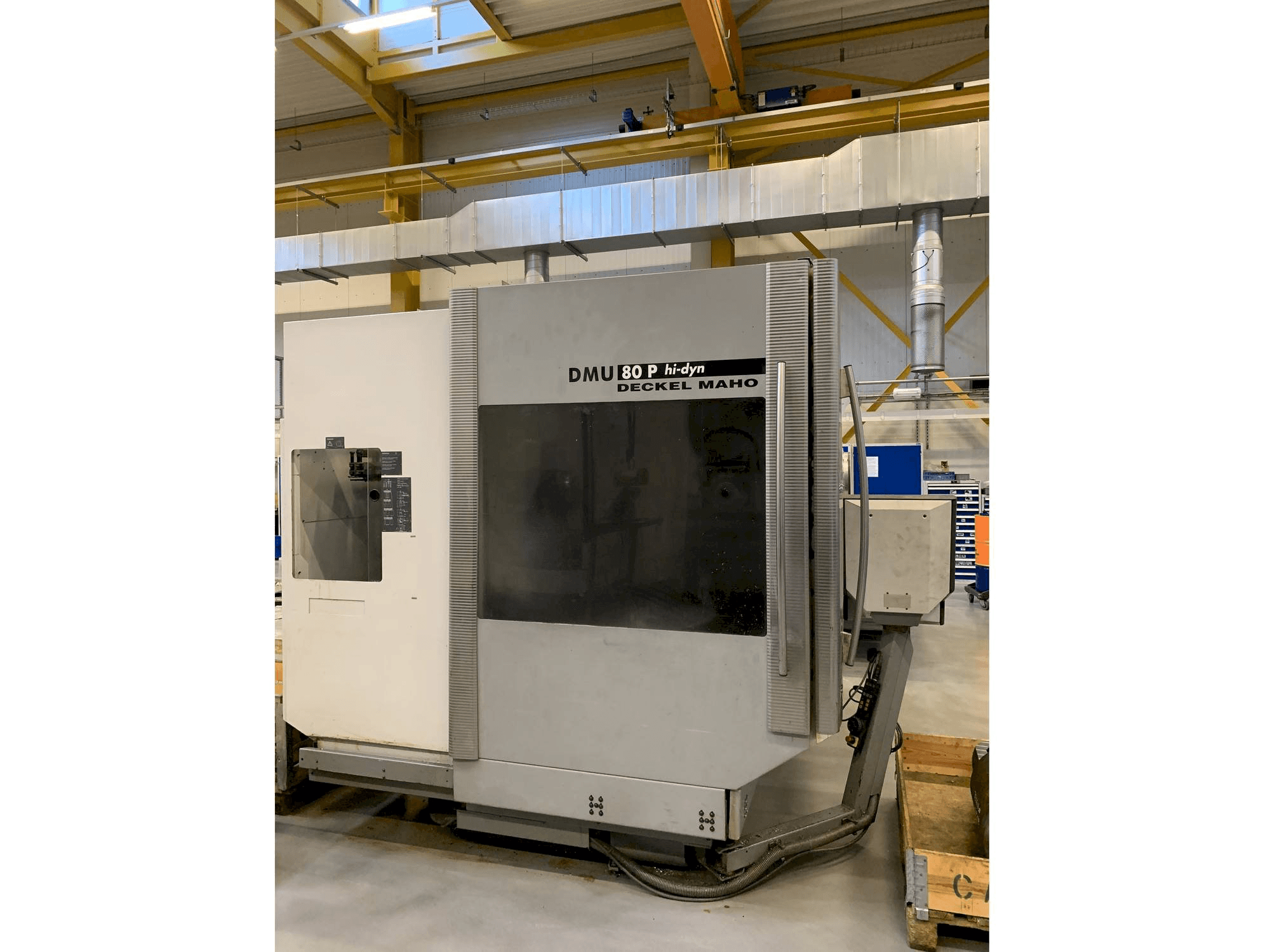 Makine DECKEL MAHO DMU 80 P hi-dyn - Önden görünüm