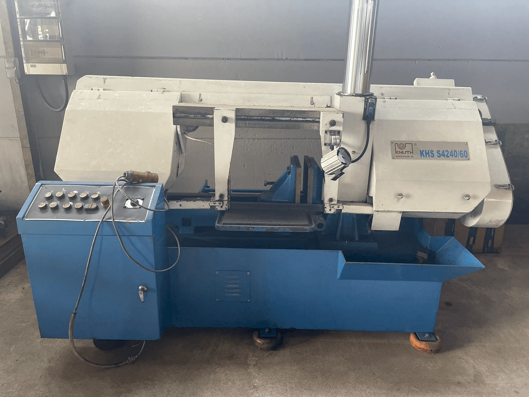 Makine KNUTH KHS S4240/60 - Önden görünüm