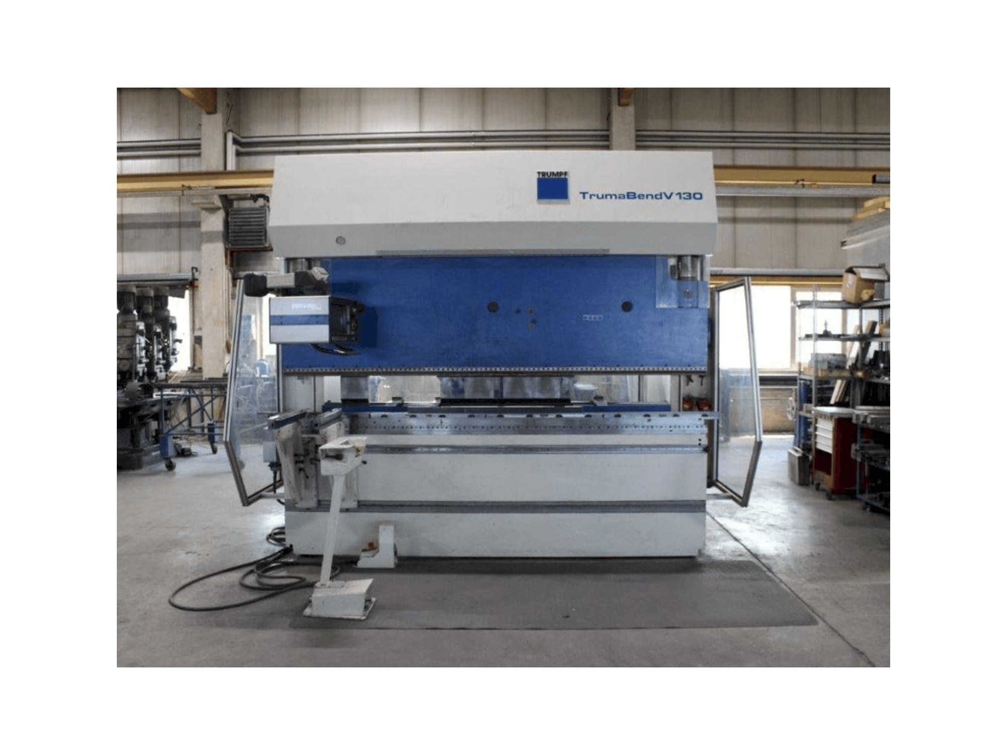 Makine Trumpf TrumaBend V130 - Önden görünüm