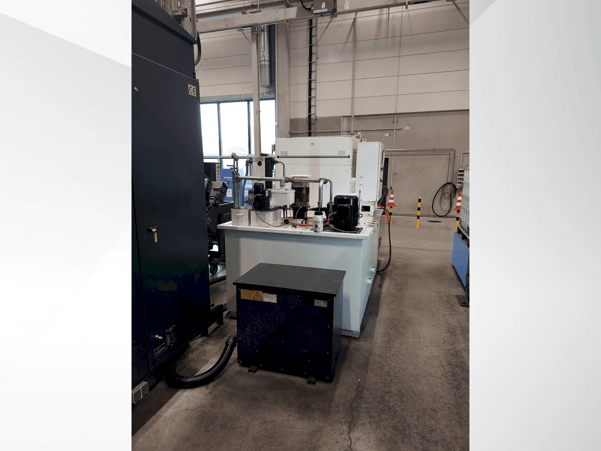 Makine Makino a81 - Yan görünüm