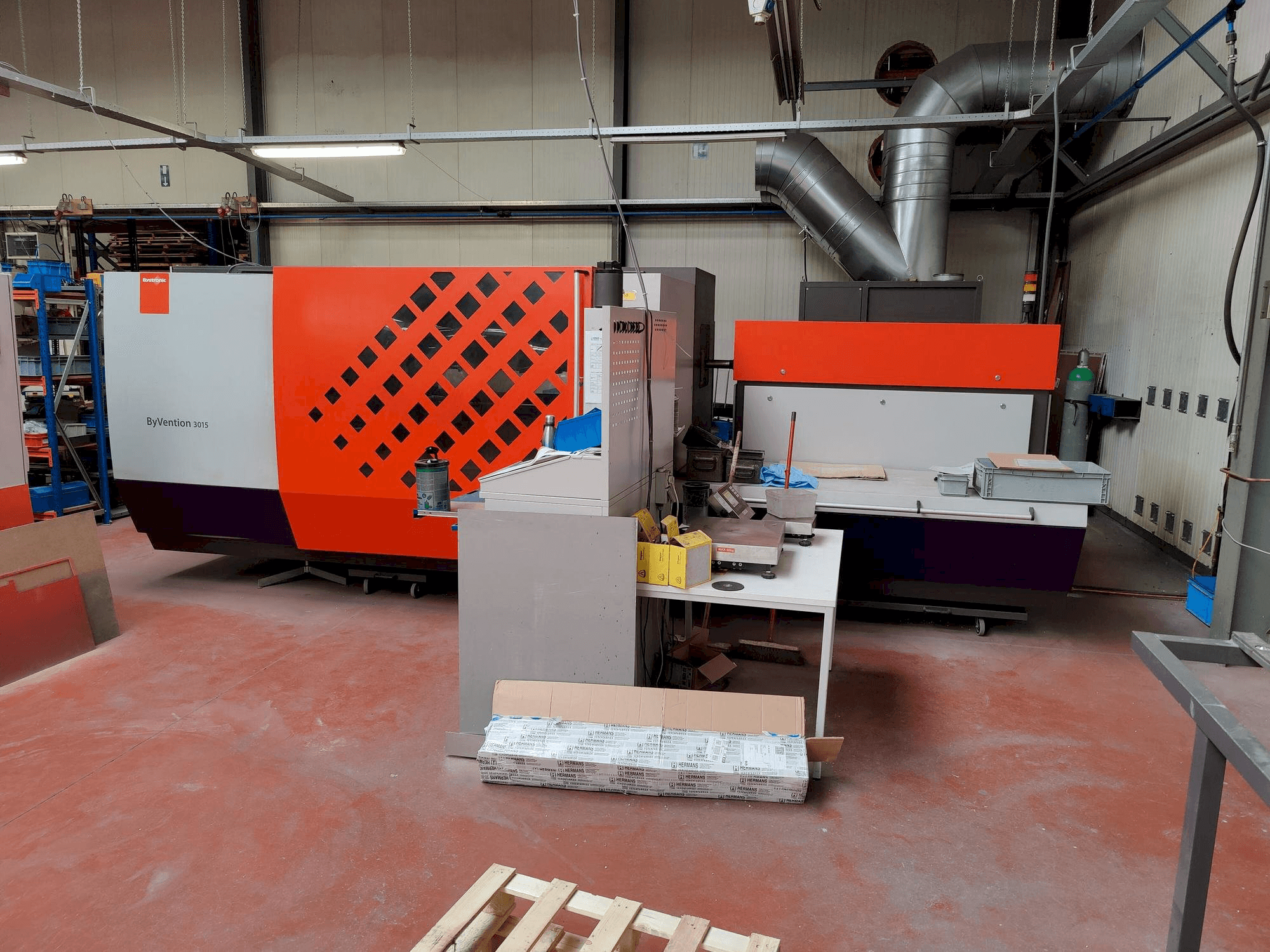 Makine Bystronic ByVention 3015 - Önden görünüm