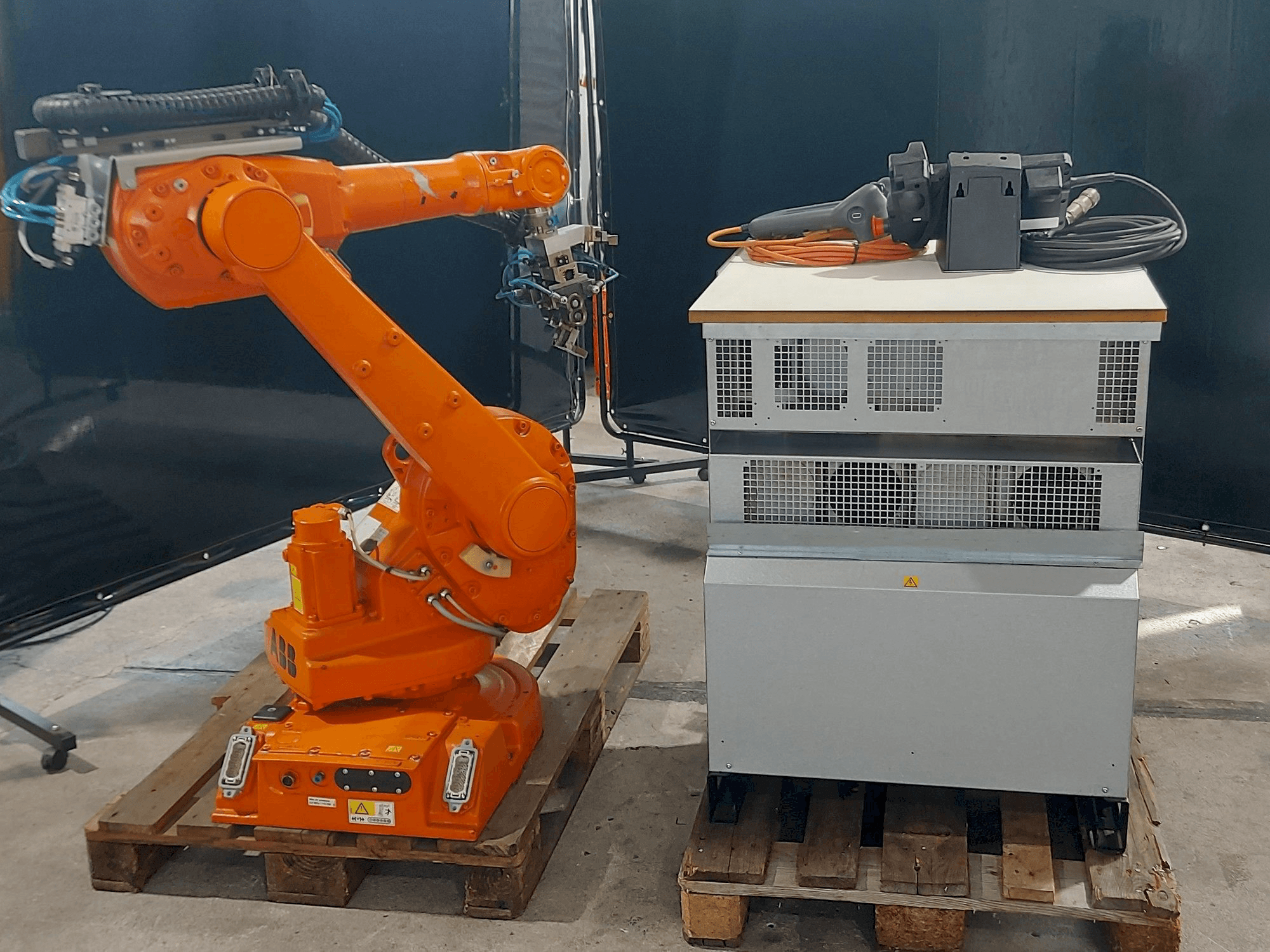 Makine ABB IRB1600 - Önden görünüm