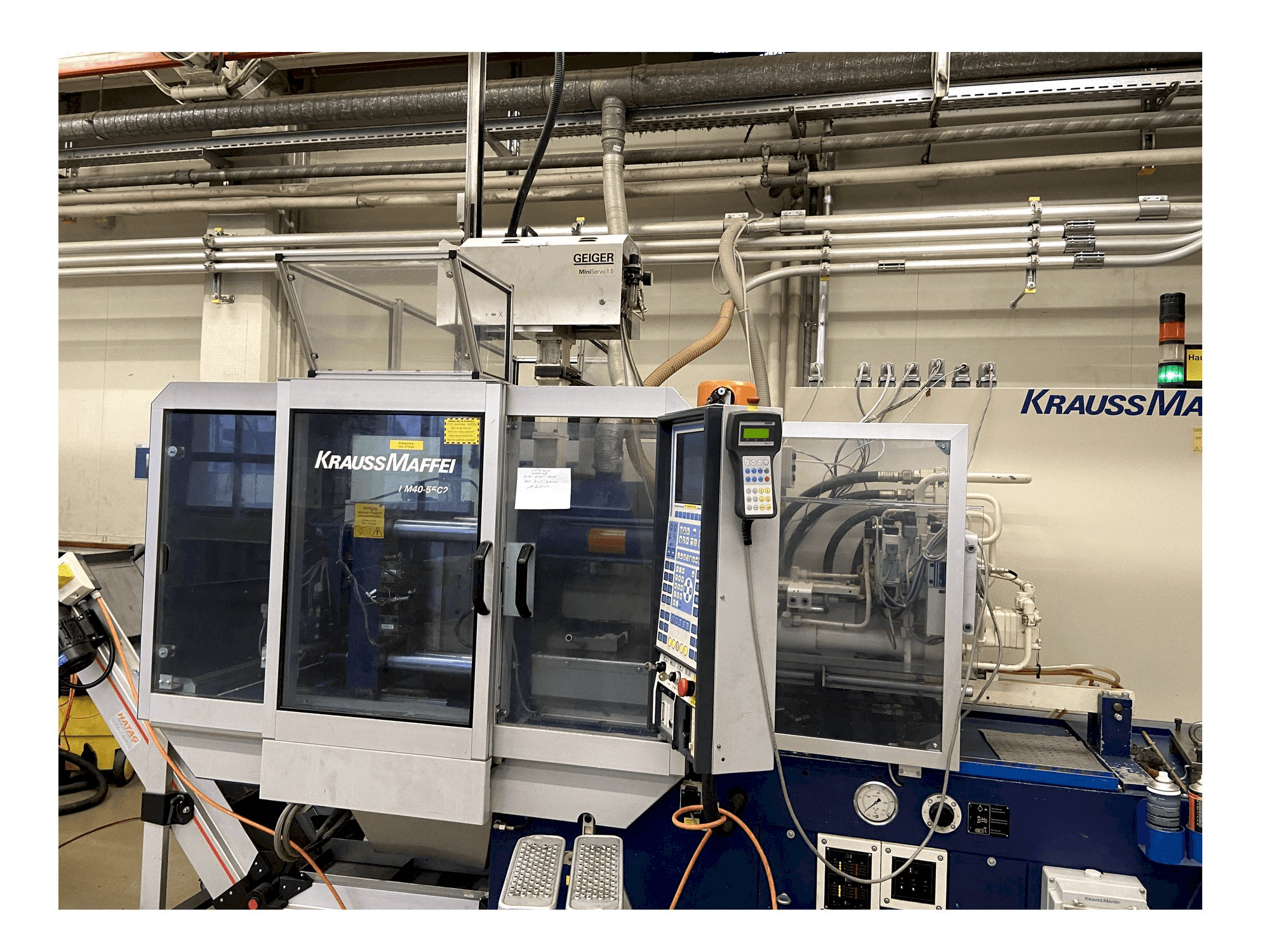 Makine Krauss Maffei 40-55 C2 - Önden görünüm