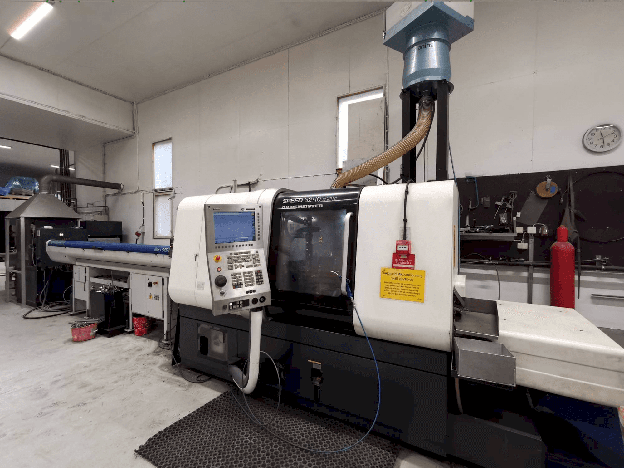 Makine Gildemeister Speed 32-10 linear - Önden görünüm