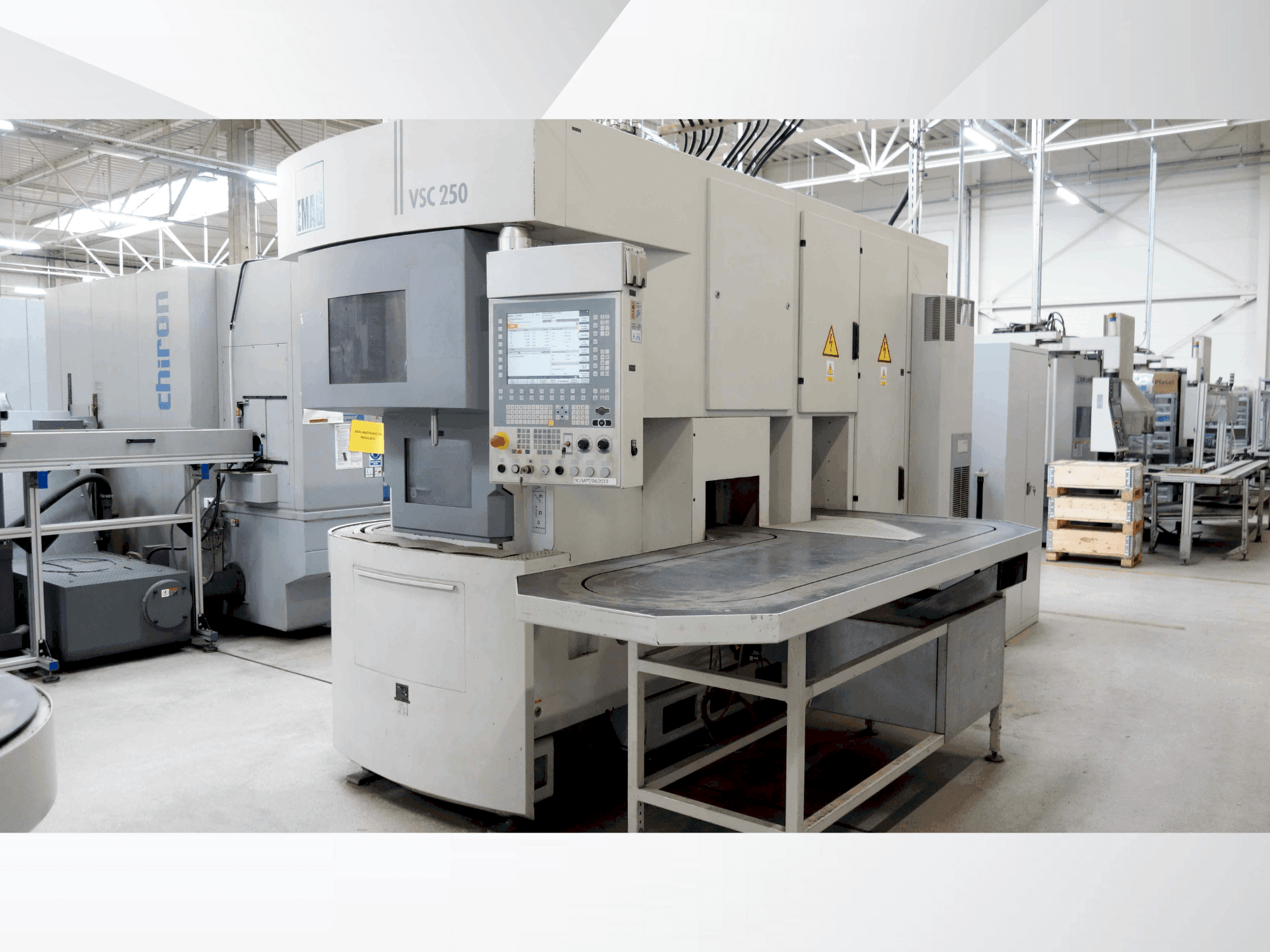 Makine EMAG VSC 250 - Önden görünüm