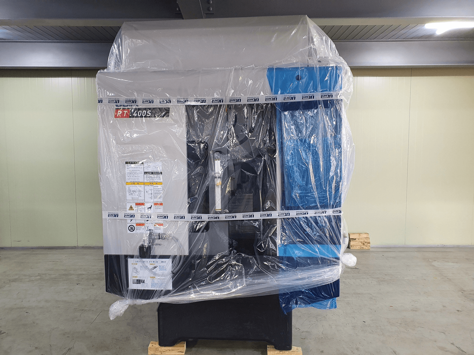 Makine UGINT PT400S - Önden görünüm