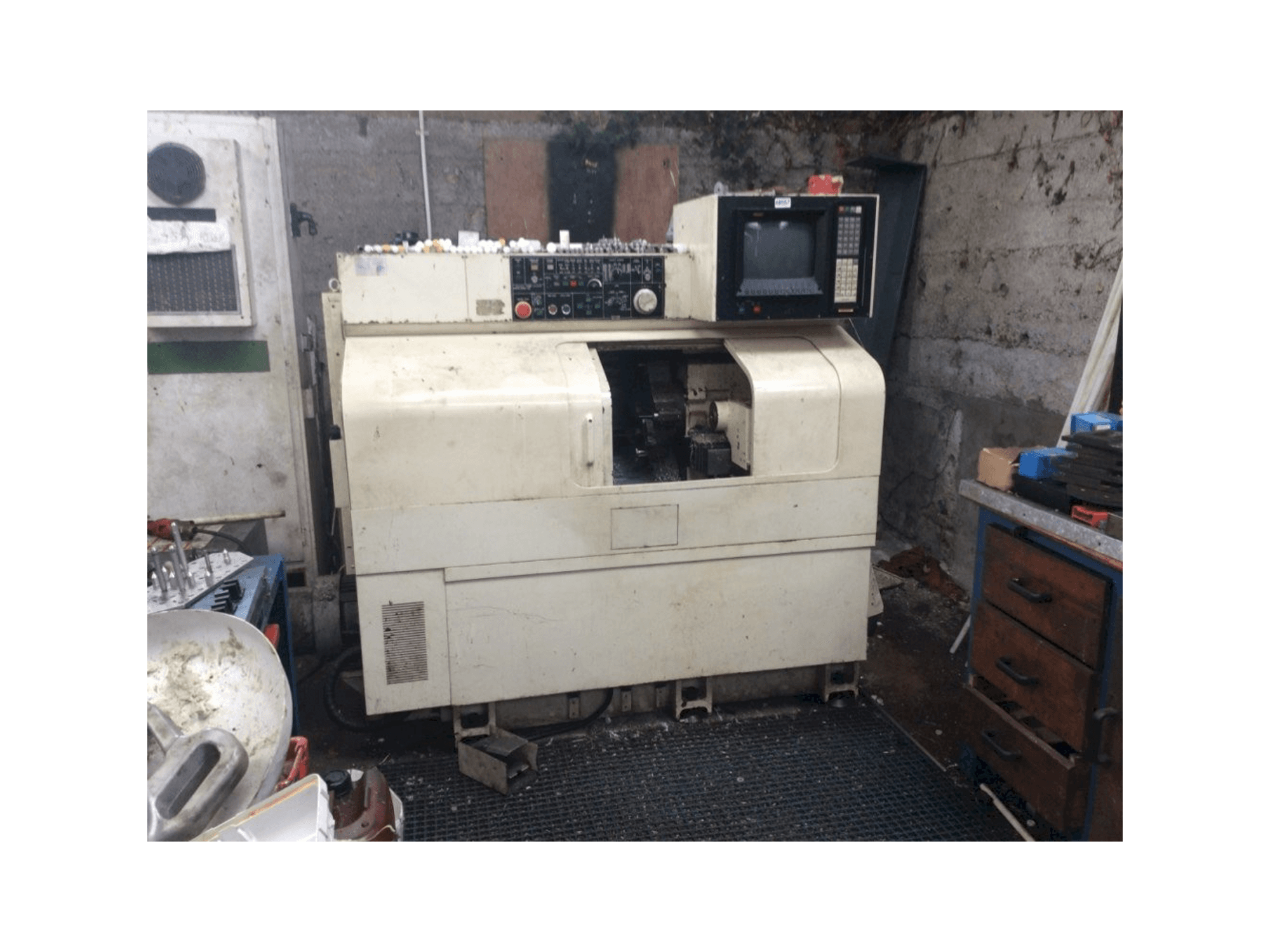 Makine NAKAMURA-TOME TMC-15 - Önden görünüm