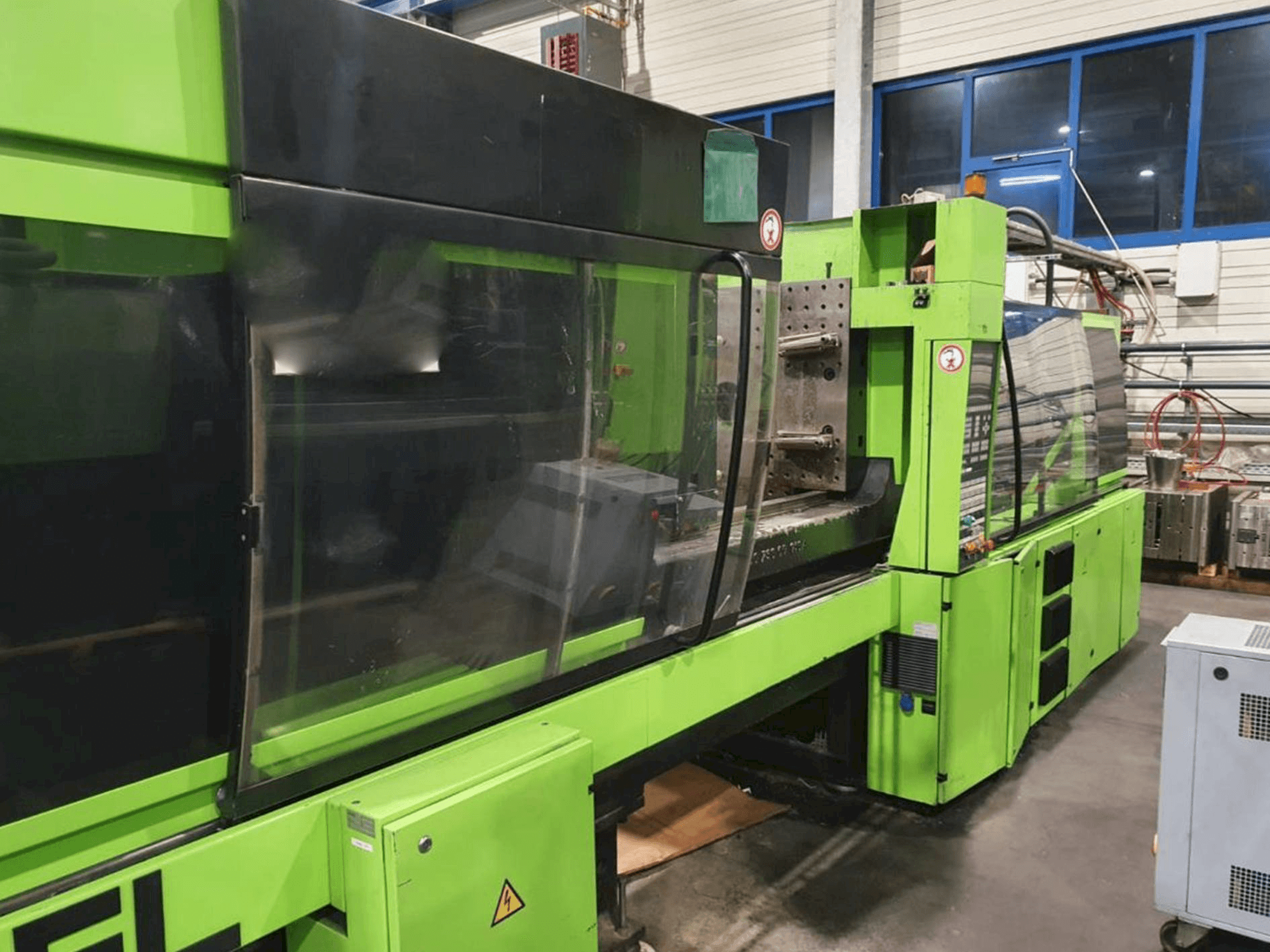 Makine ENGEL Es 1350/250 Hl - Önden görünüm