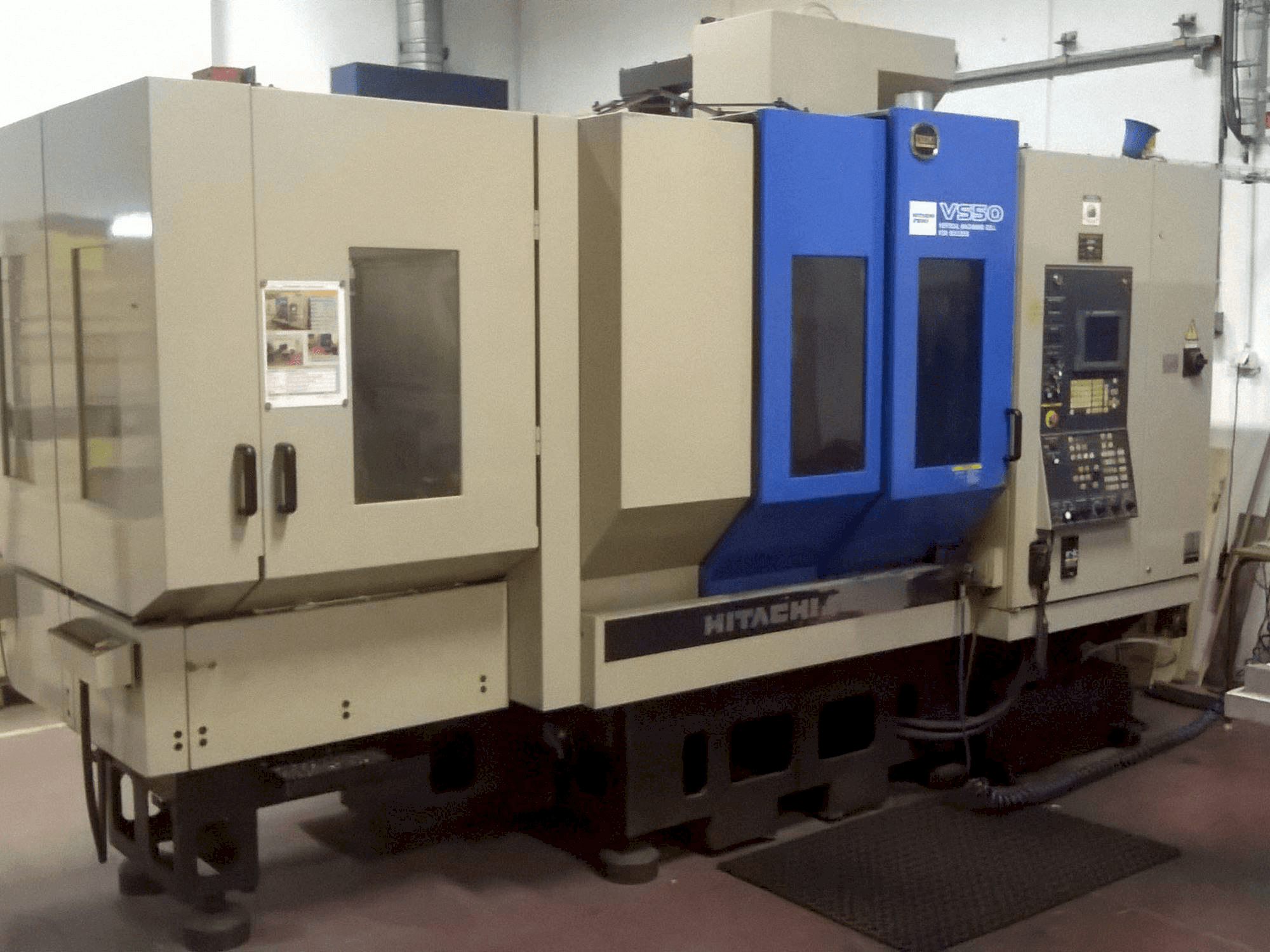 Makine Hitachi VS 50 - Önden görünüm