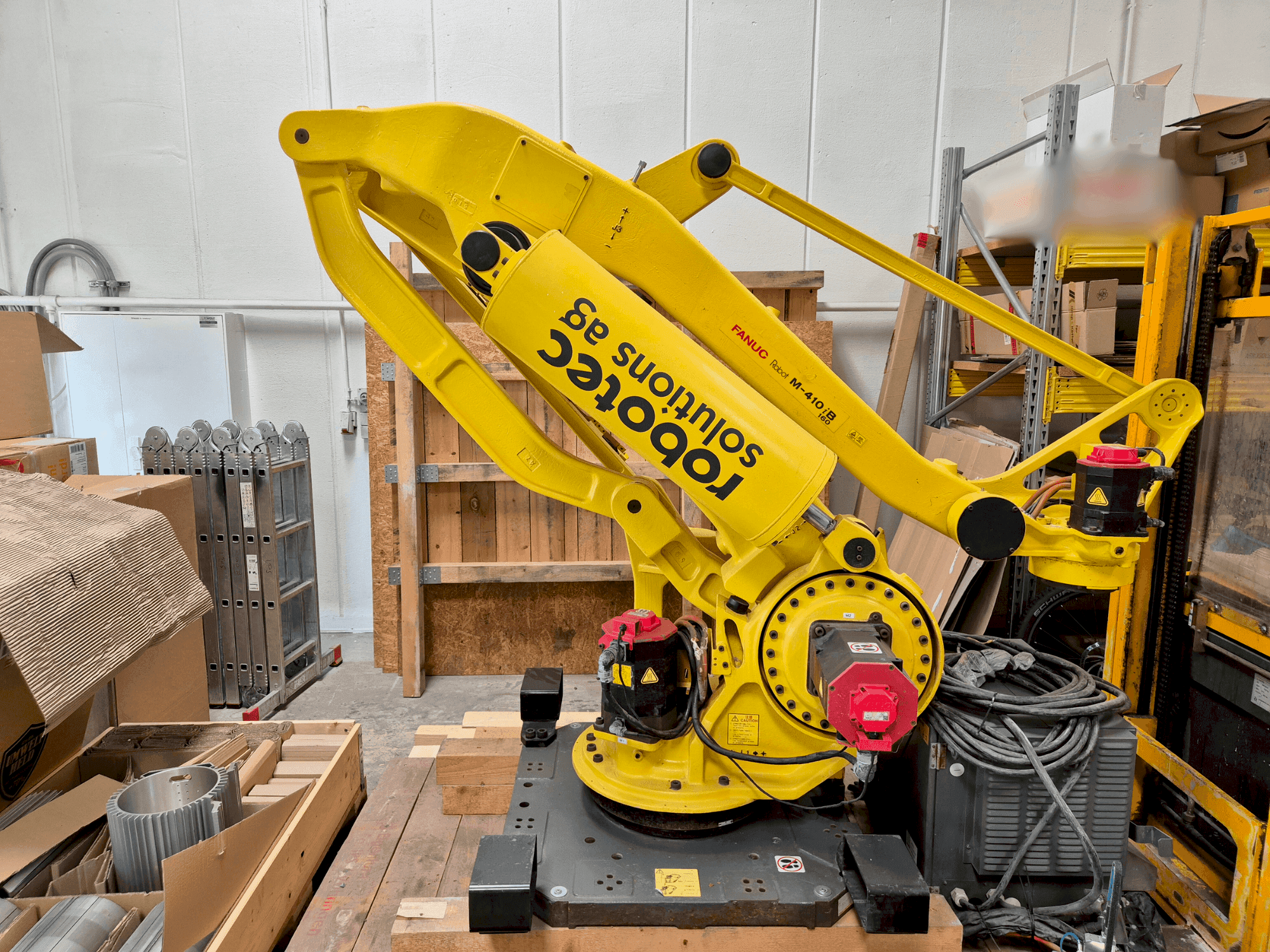 Makine FANUC M-410iB 160 - Önden görünüm