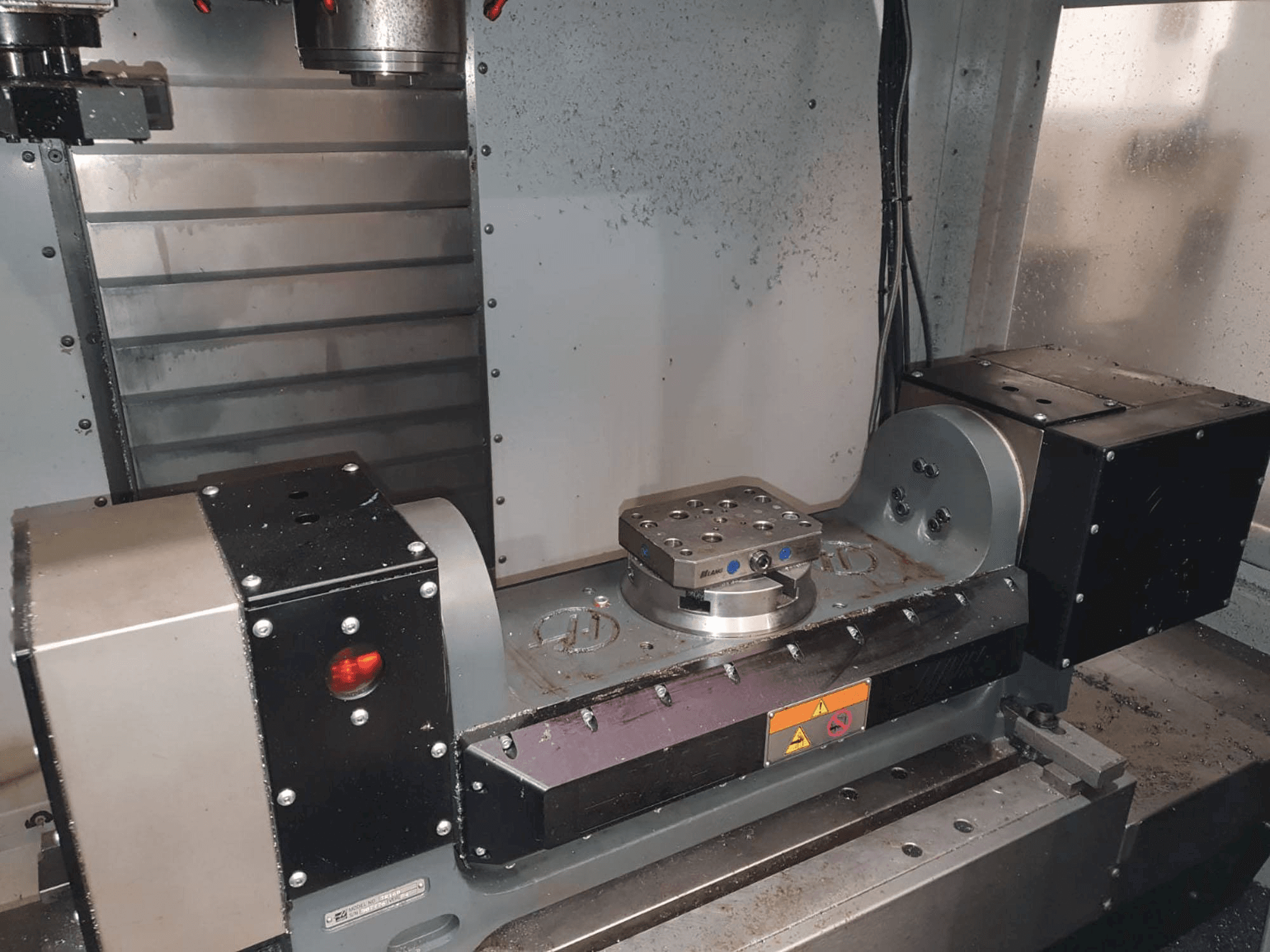 Makine HAAS TR160 - Önden görünüm
