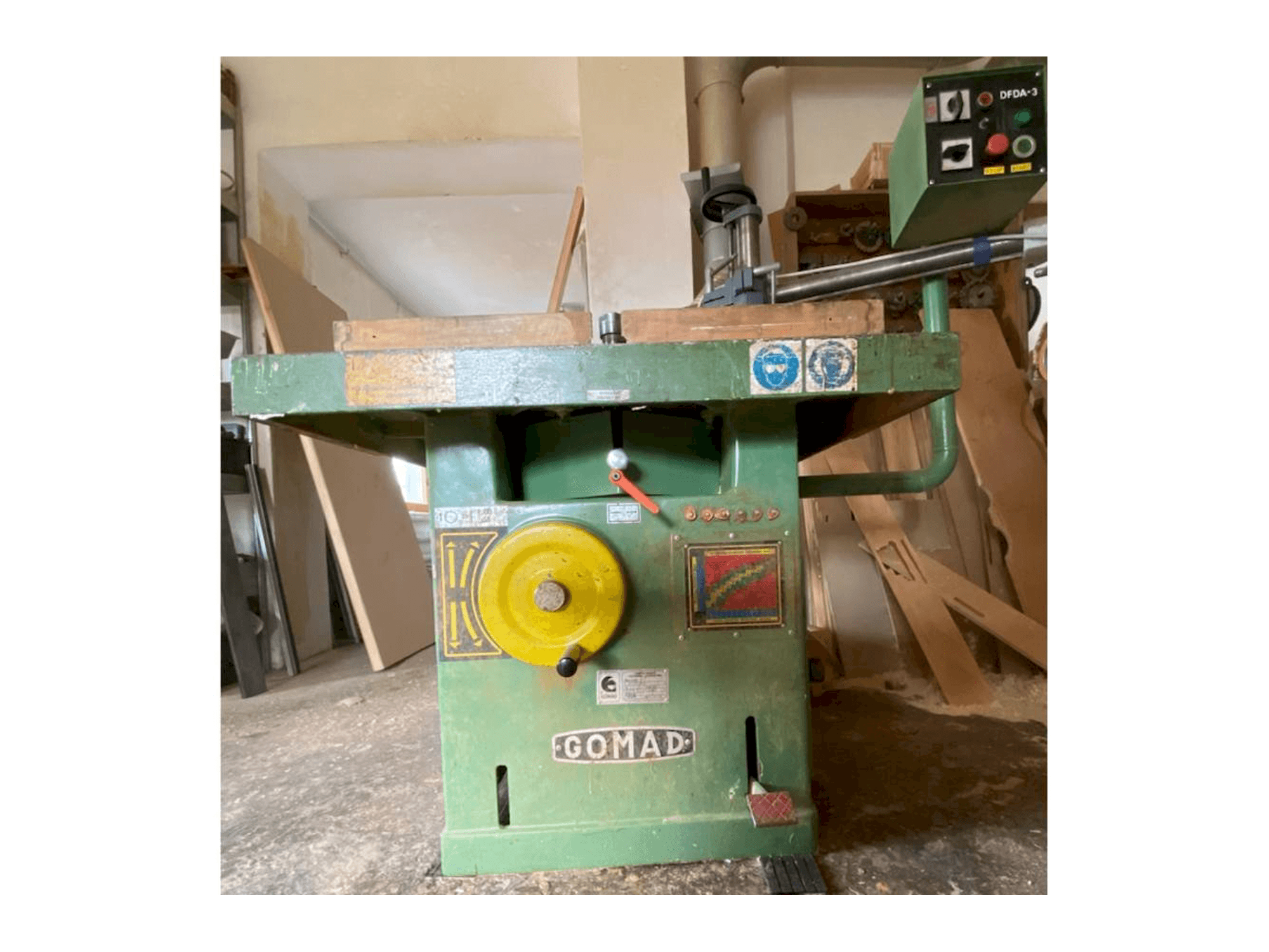 Makine GOMAD DFDA-3 - Önden görünüm