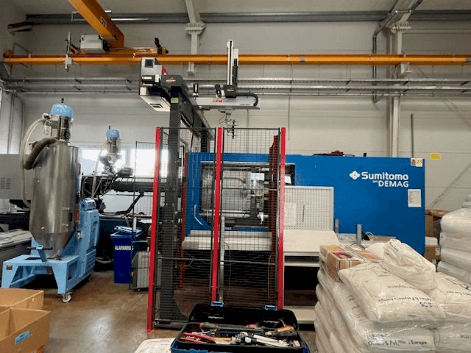 Makine SUMITOMO SHI DEMAG IntElect2 500/920-2200 - Önden görünüm