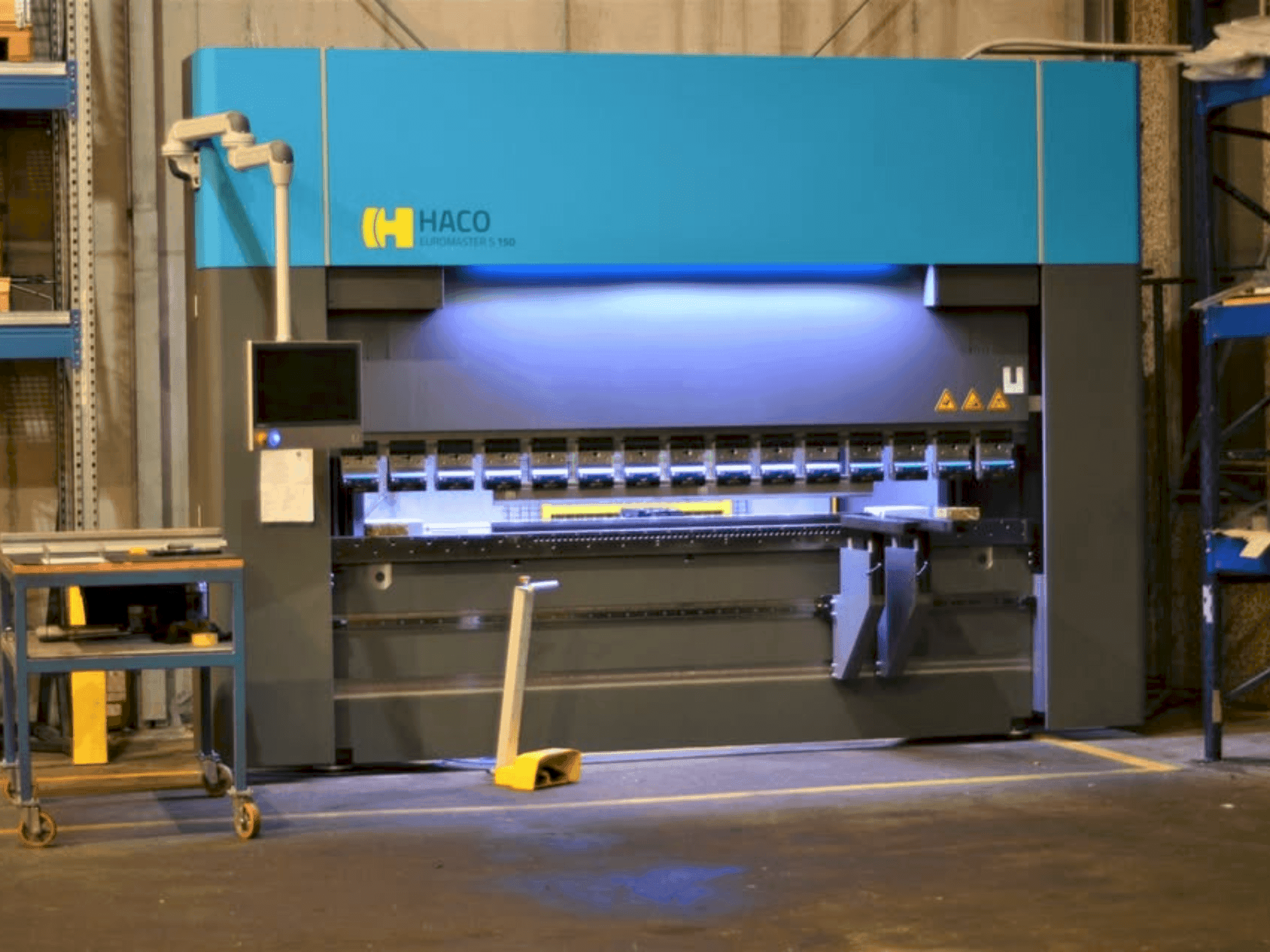 Makine HACO Euromaster S 30150 - Önden görünüm