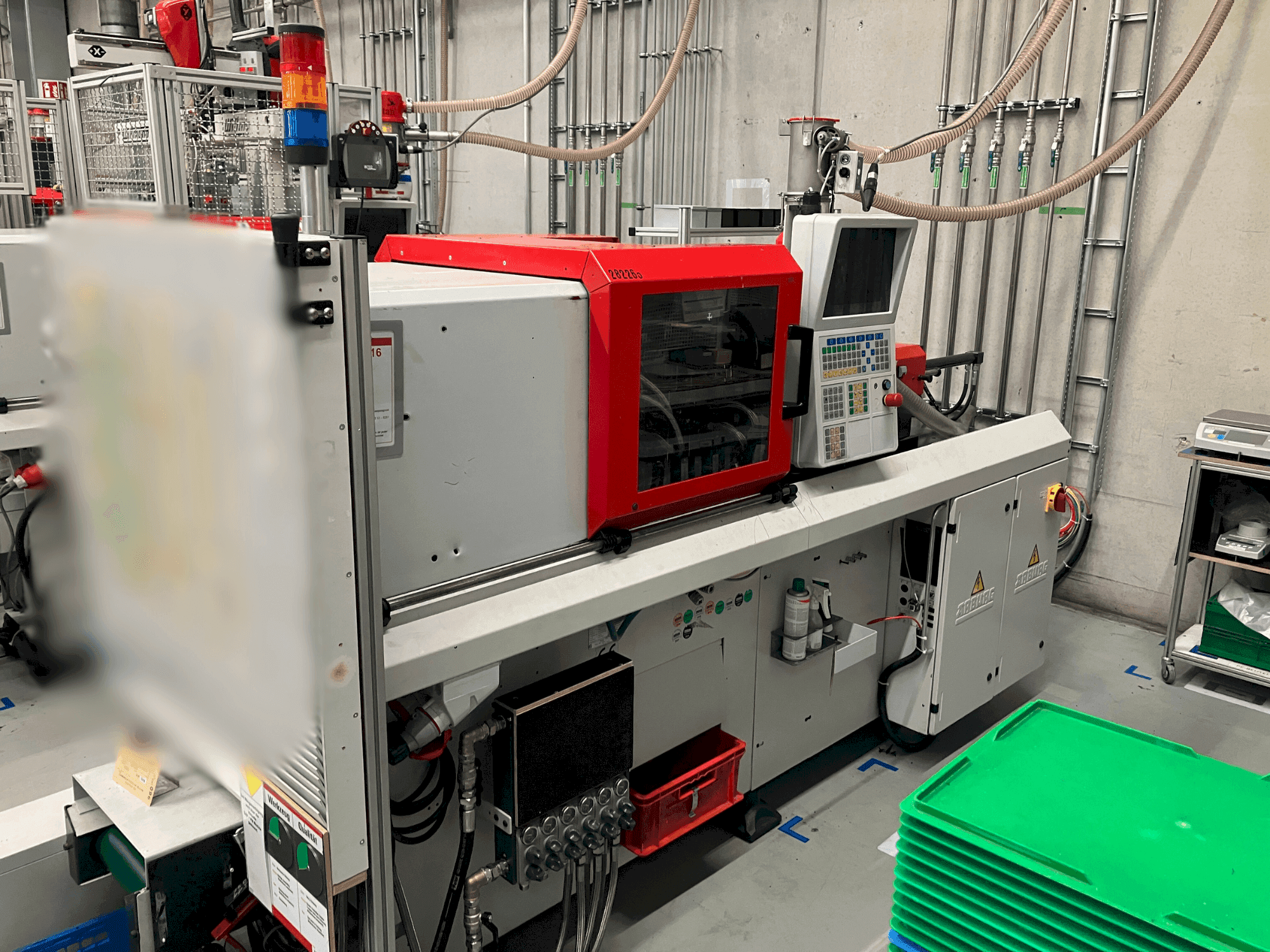 Makine Arburg Allrounder 270 S 250-60 - Önden görünüm