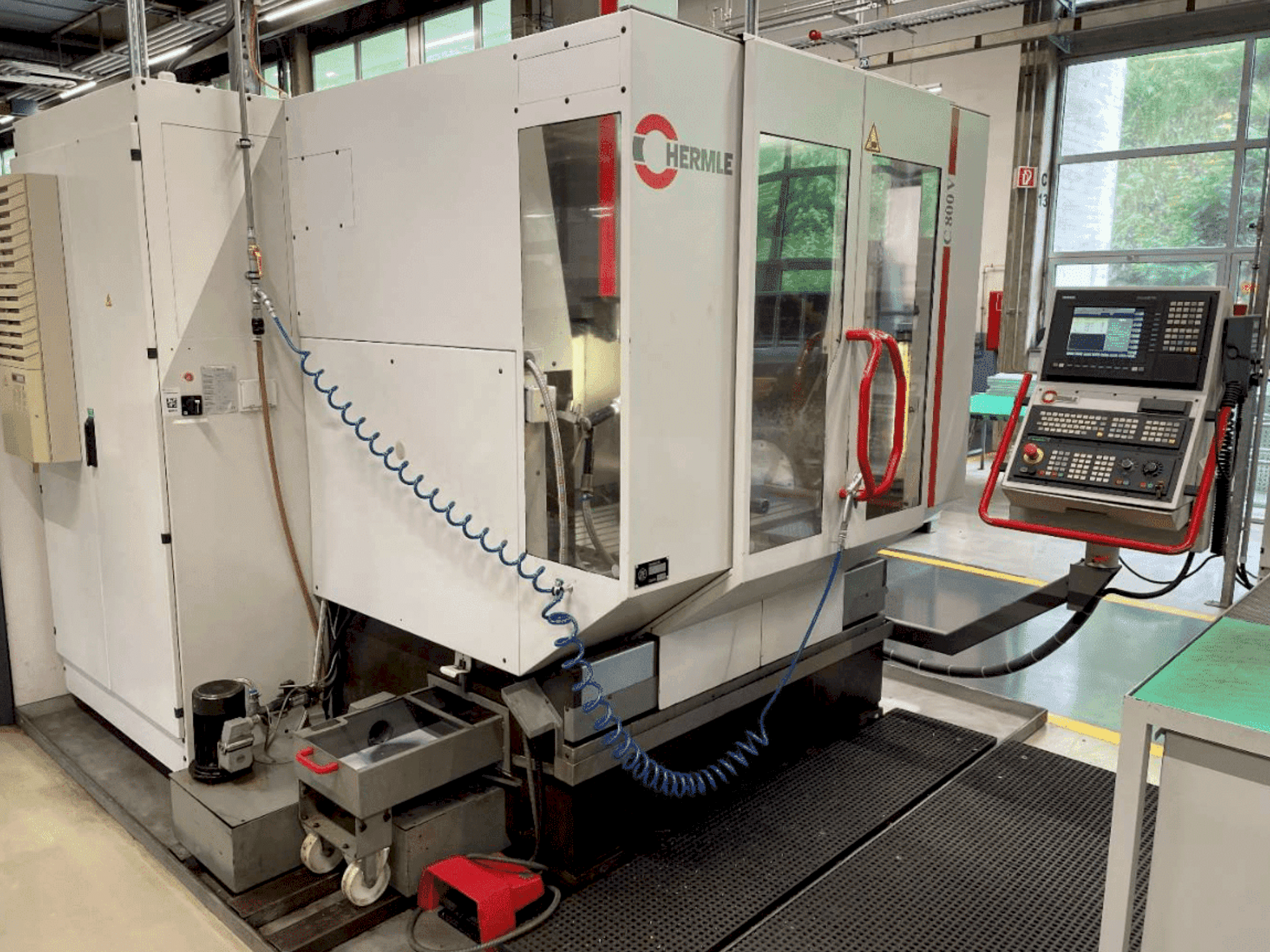 Makine HERMLE C800V - Önden görünüm
