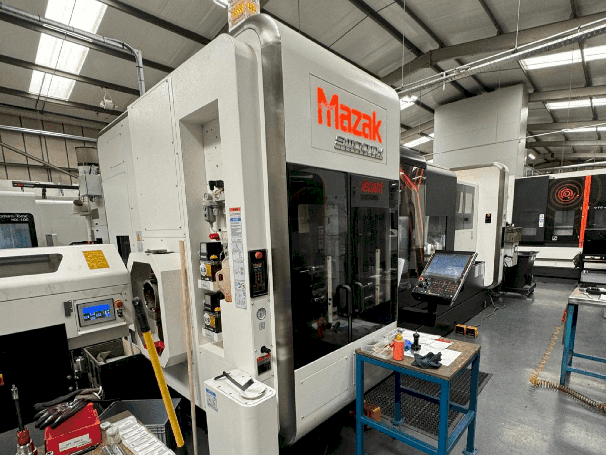 Makine Mazak Integrex i-400S- 2500U - Önden görünüm