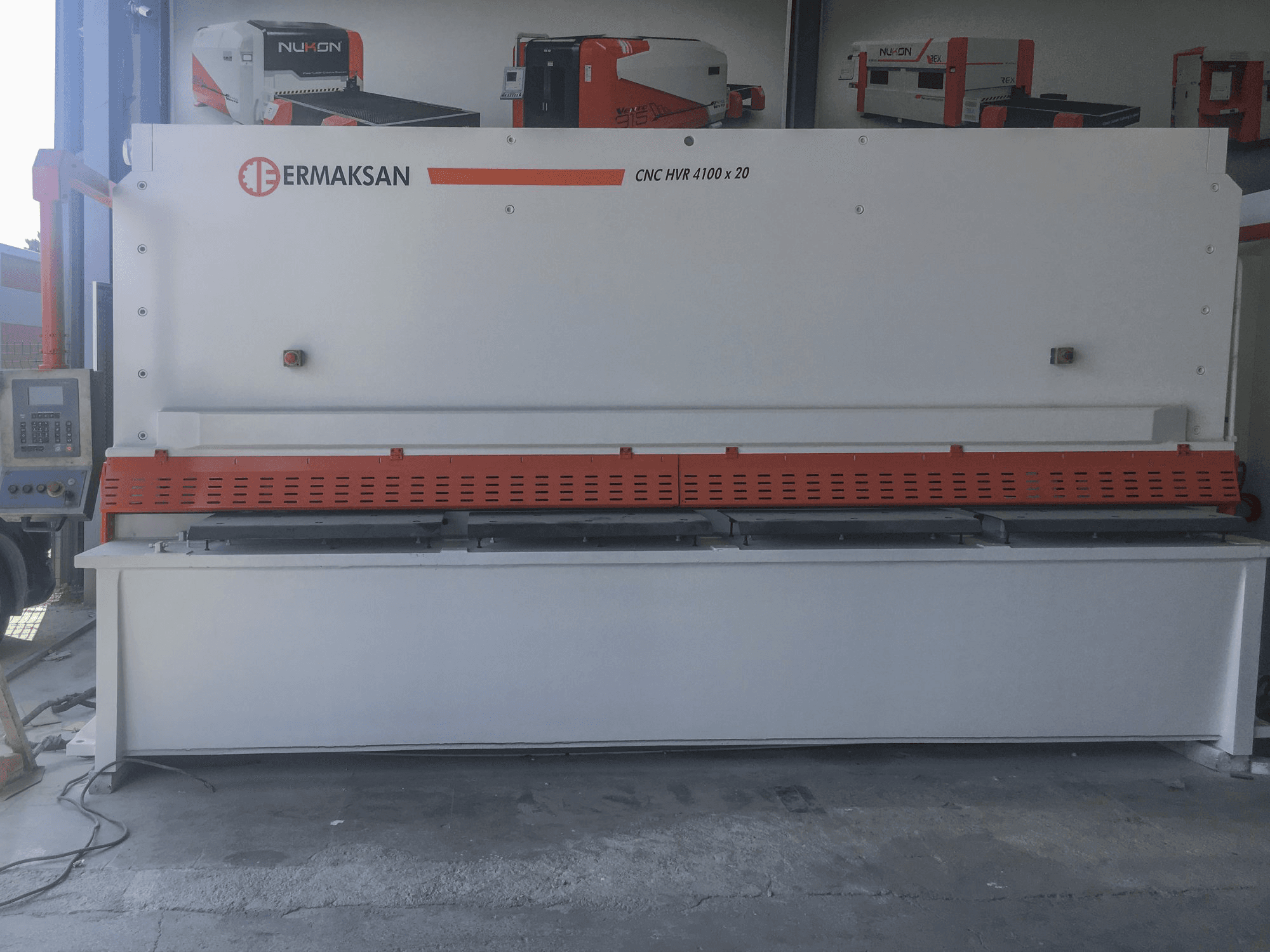 Makine ERMAKSAN - Önden görünüm CNC HVR 4100x20