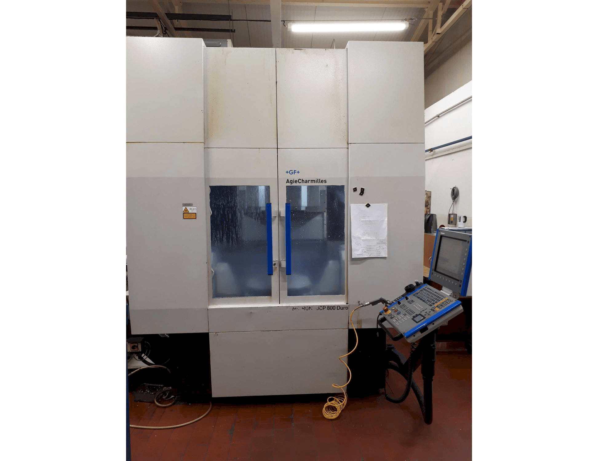 Makine GF Mikron UCP 800 Duro - Önden görünüm