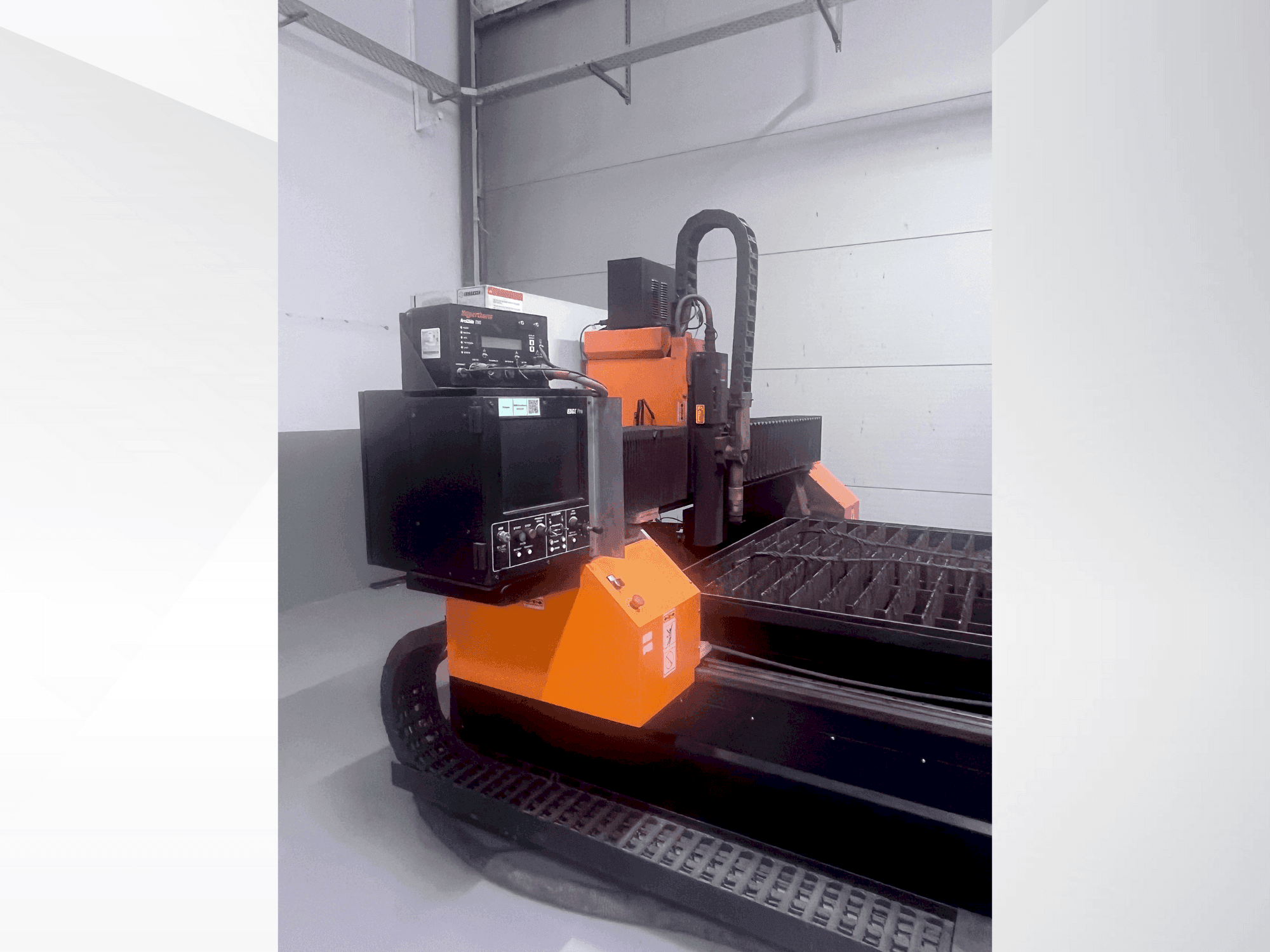 Makine ERMAKSAN ER 4000 - Önden görünüm