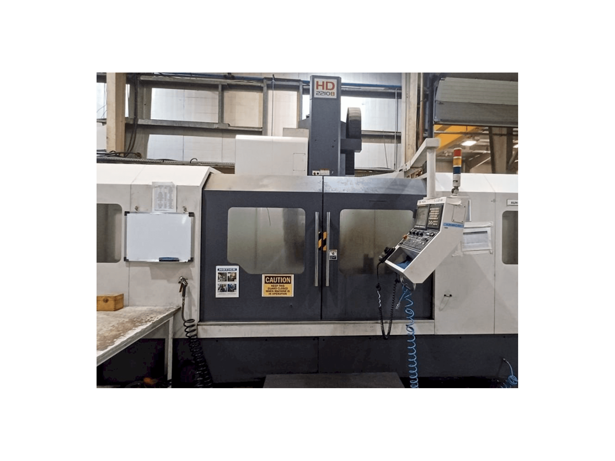 Makine Dugard HD 2210B - Önden görünüm