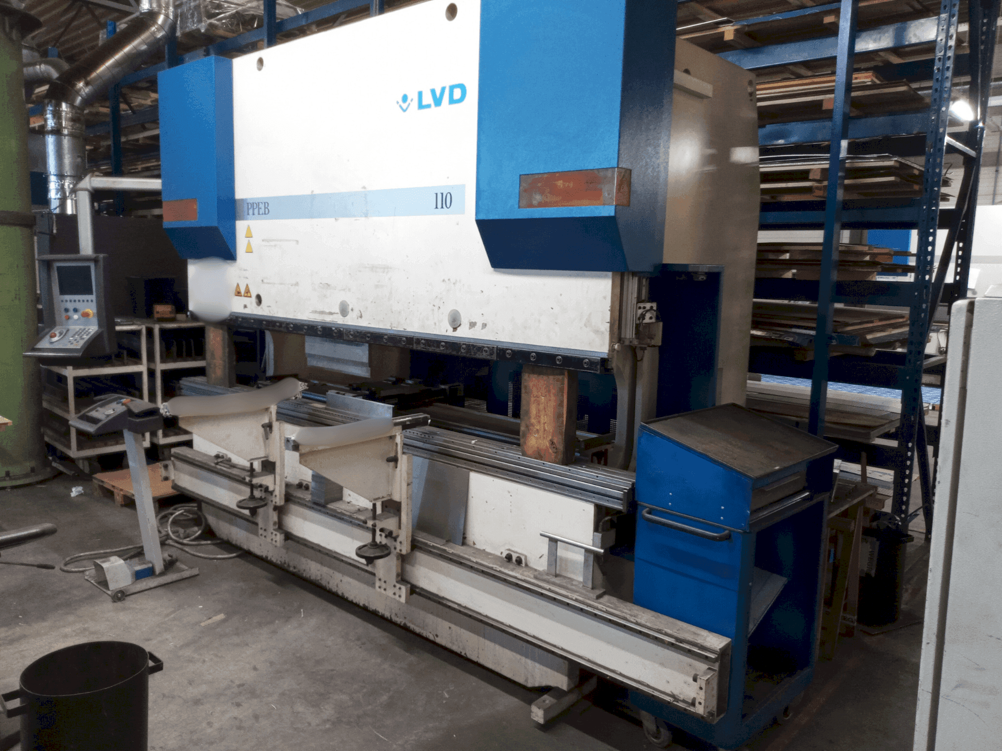 Makine LVD PPEB 110/30 - Önden görünüm
