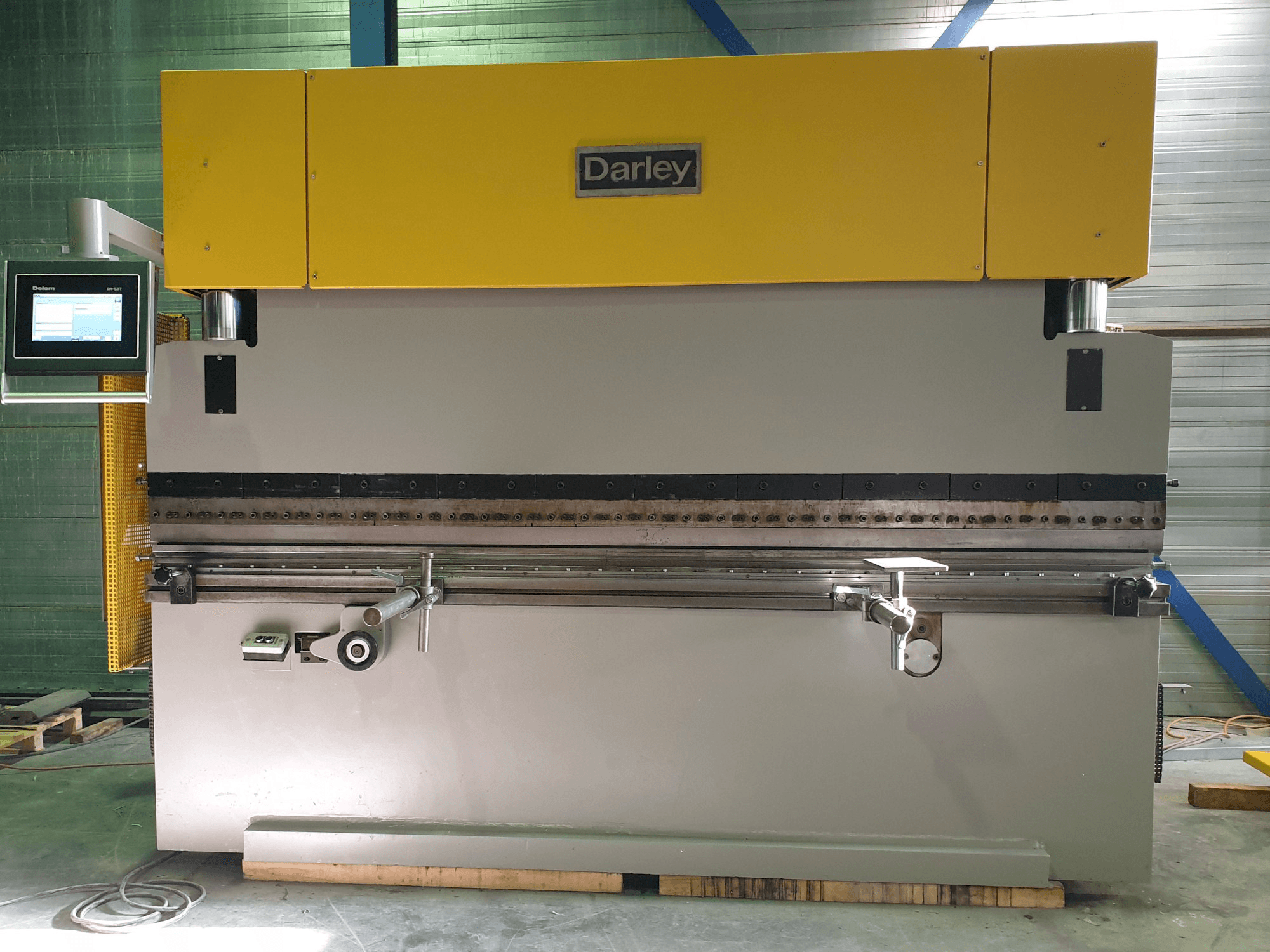 Makine Darley - Önden görünüm EHP 80 31/25