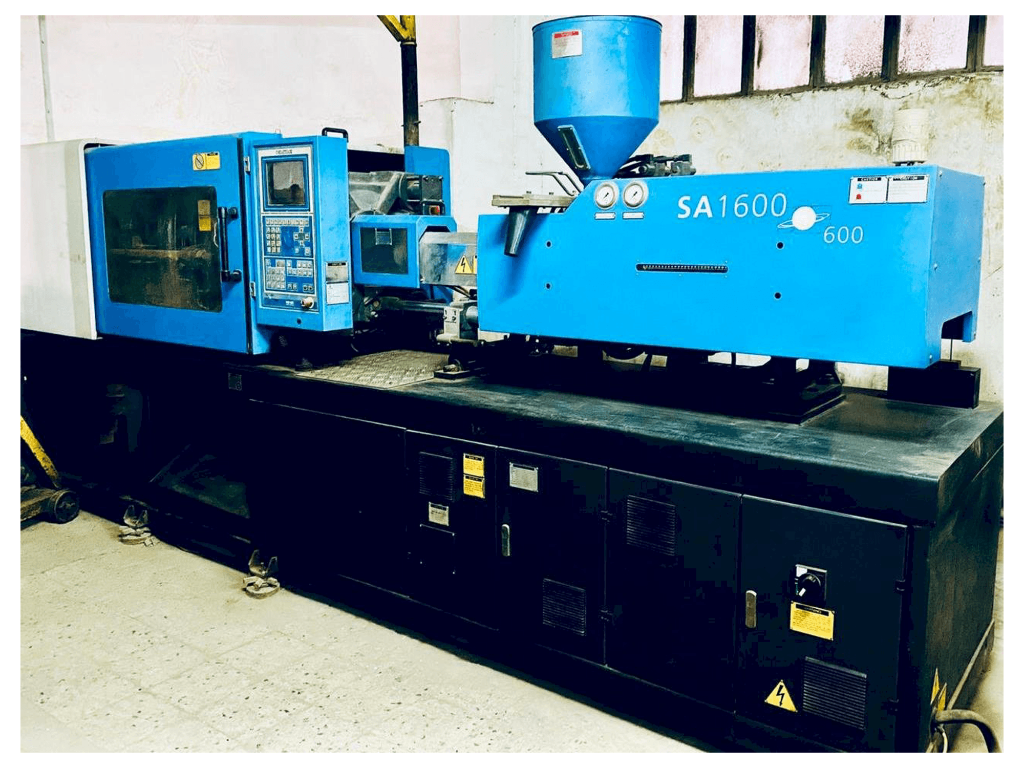 Makine HAITIAN SA 1600-600 - Önden görünüm