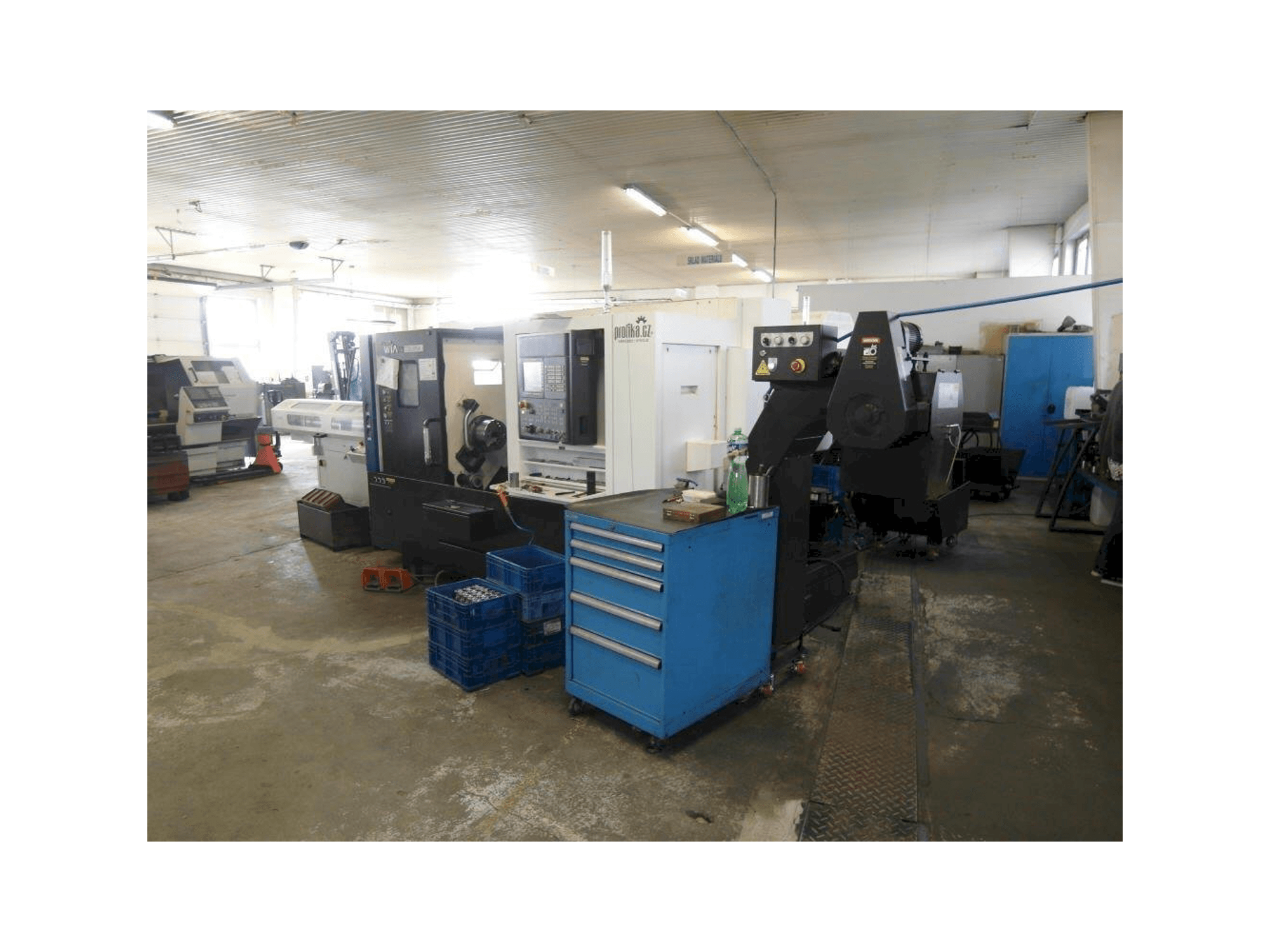 Makine Hyundai Wia L230LMSA - Önden görünüm