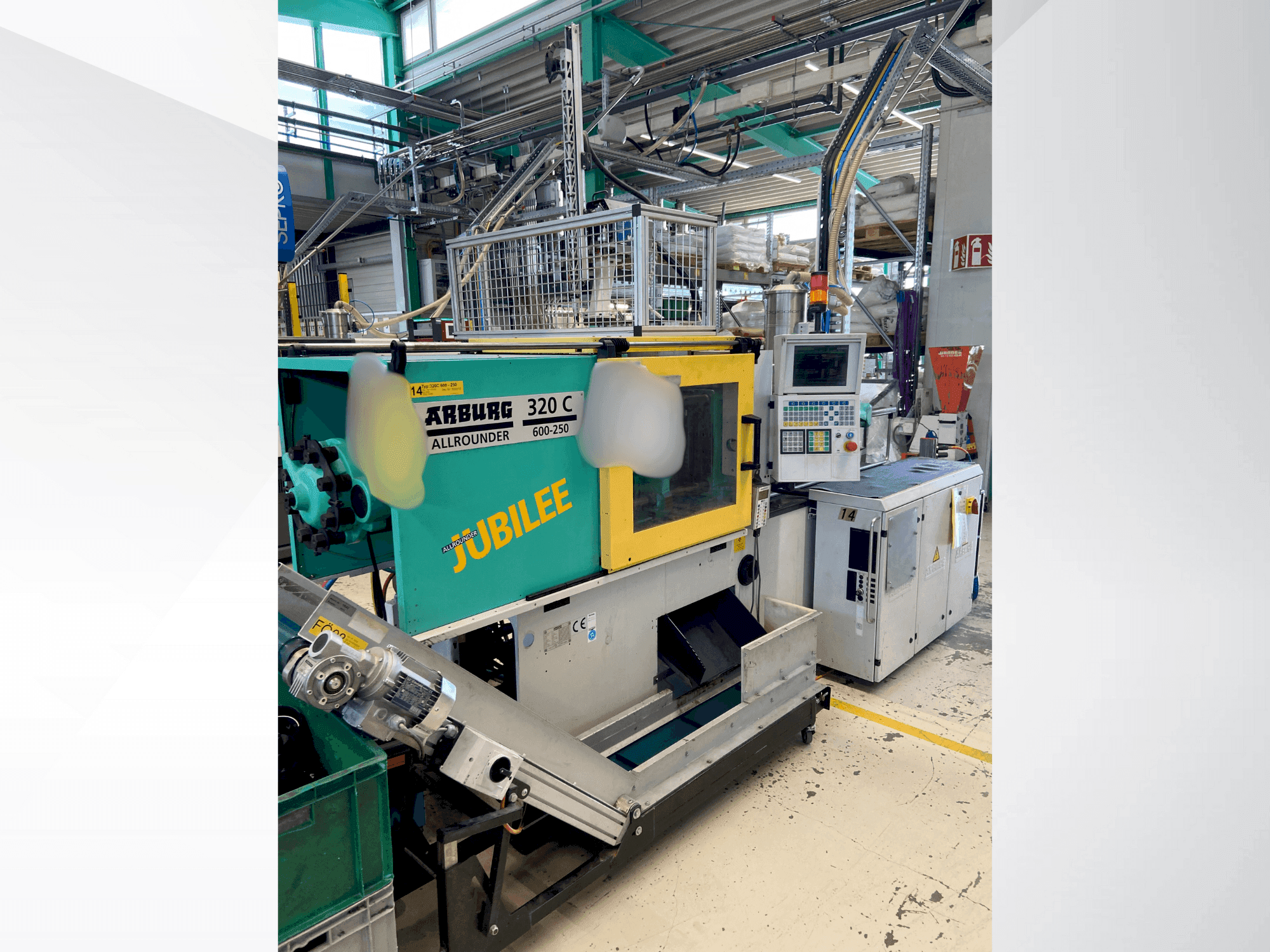 Makine Arburg 320C 600-250 - Önden görünüm
