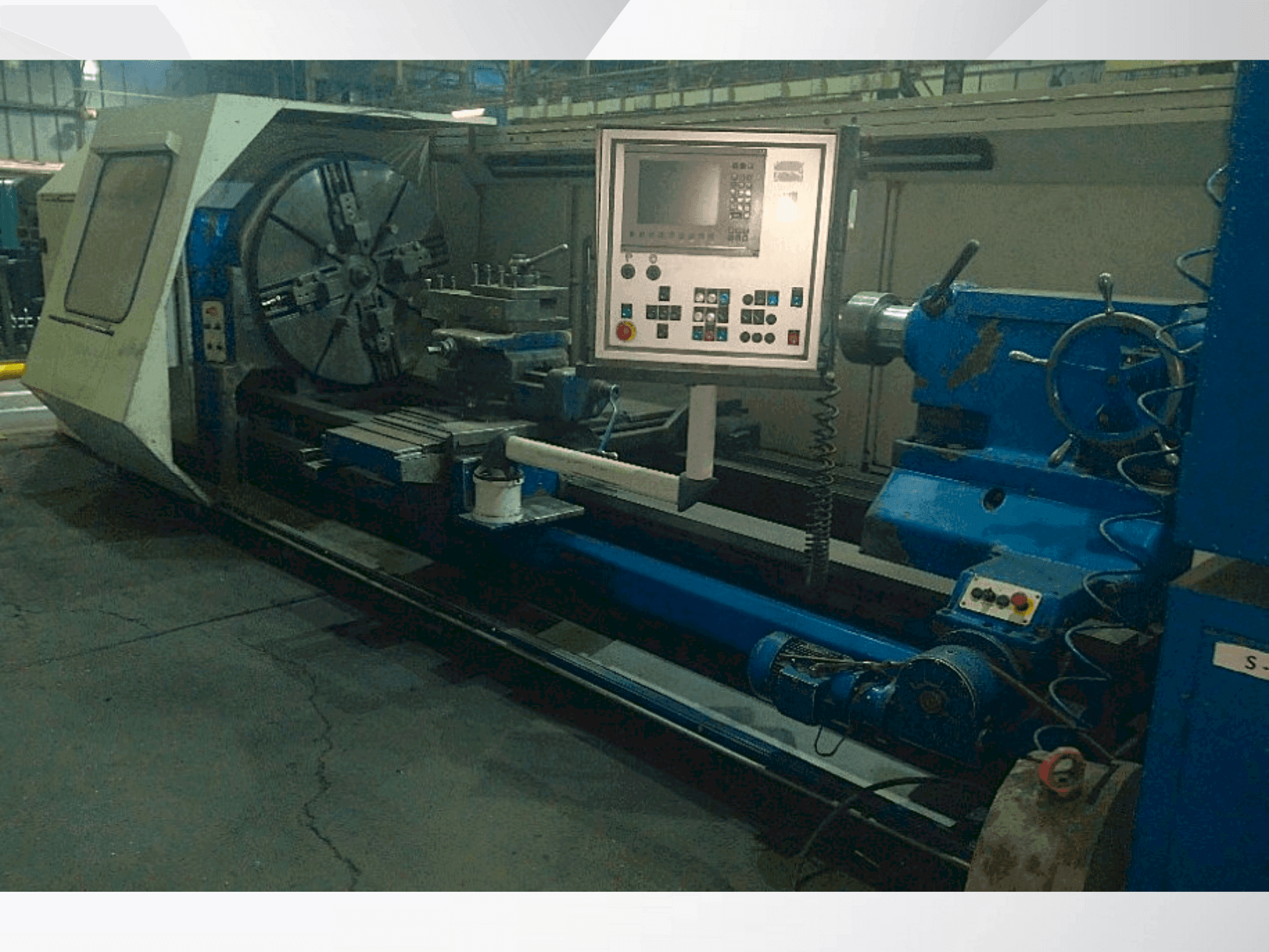 Makine SKODA SRM 125 CNC - Önden görünüm