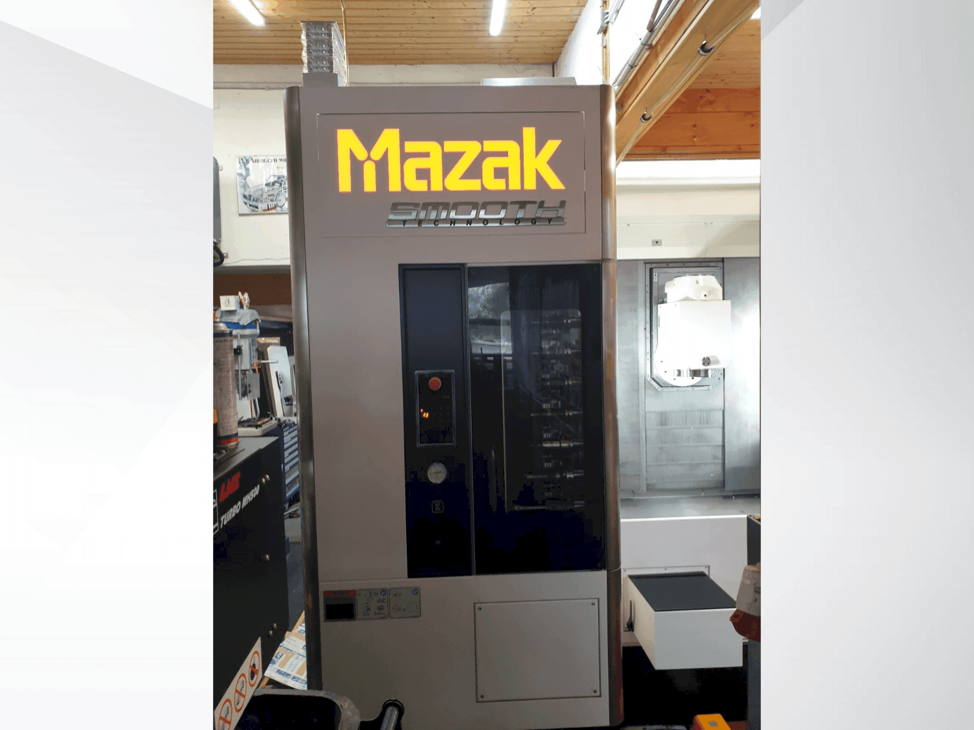 Makine Mazak INTEGREX j-200S - Önden görünüm