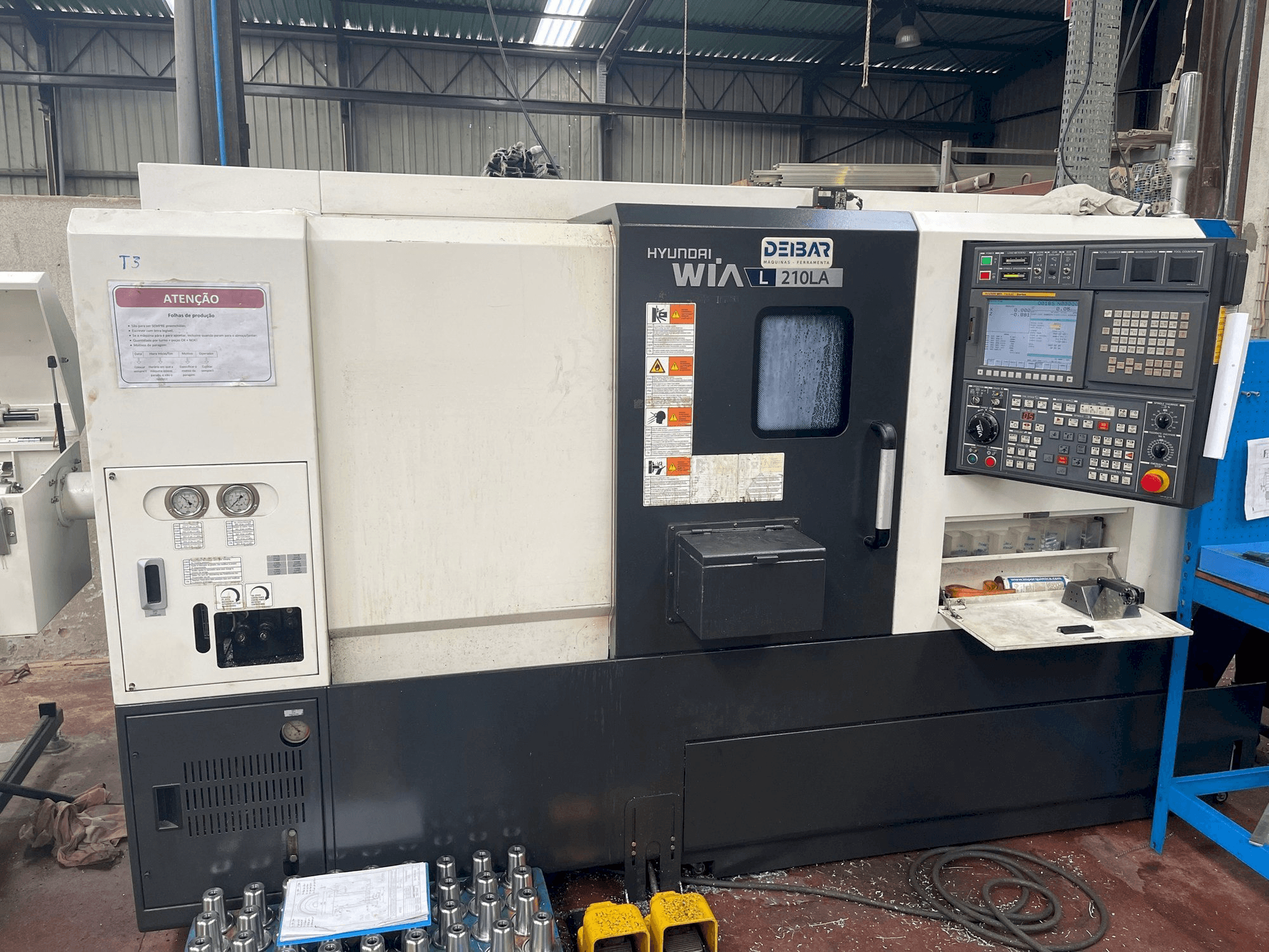 Makine Hyundai Wia L210LA - Önden görünüm