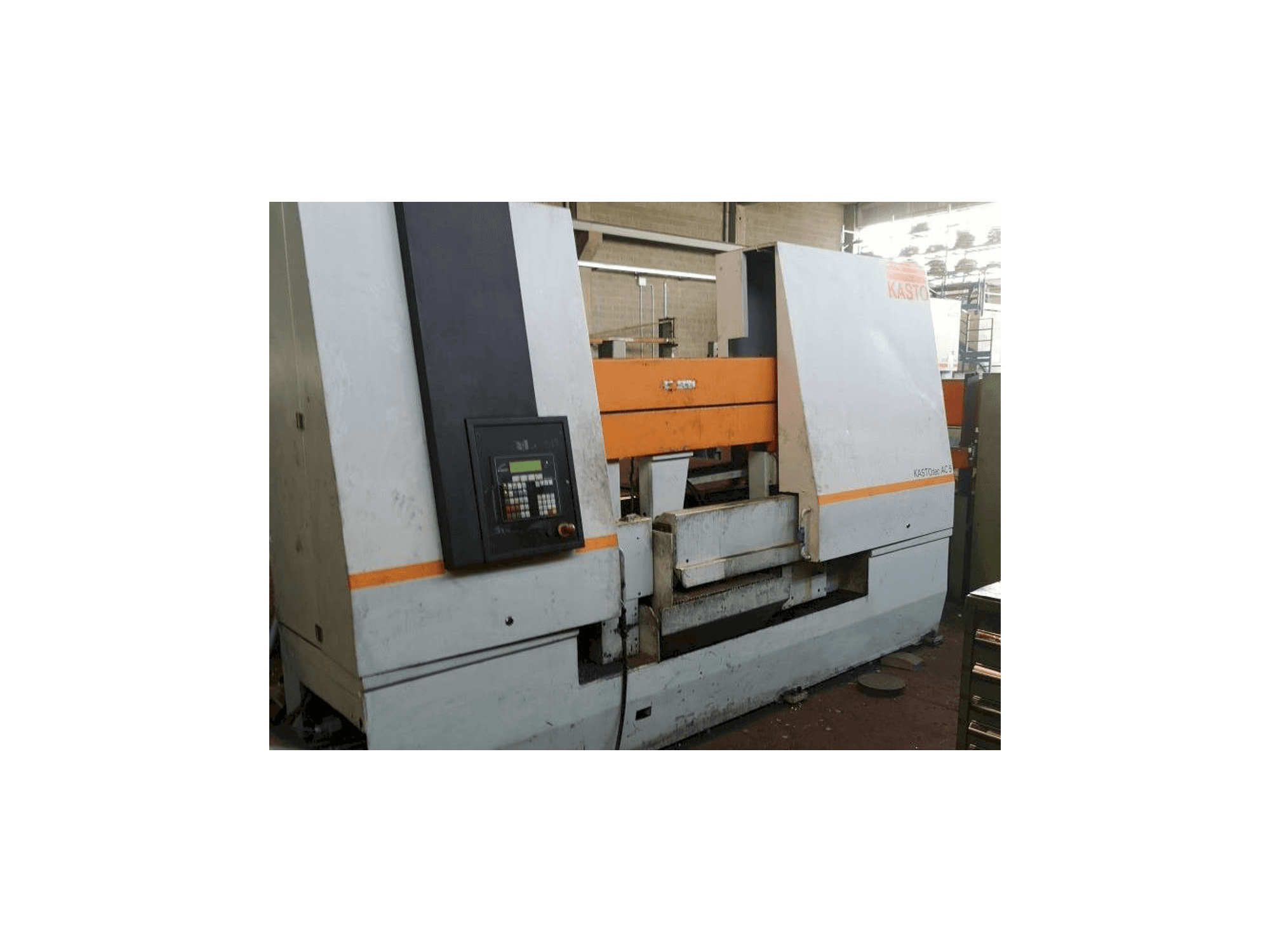 Makine KASTO AC5 - Sol taraftaki görüntü