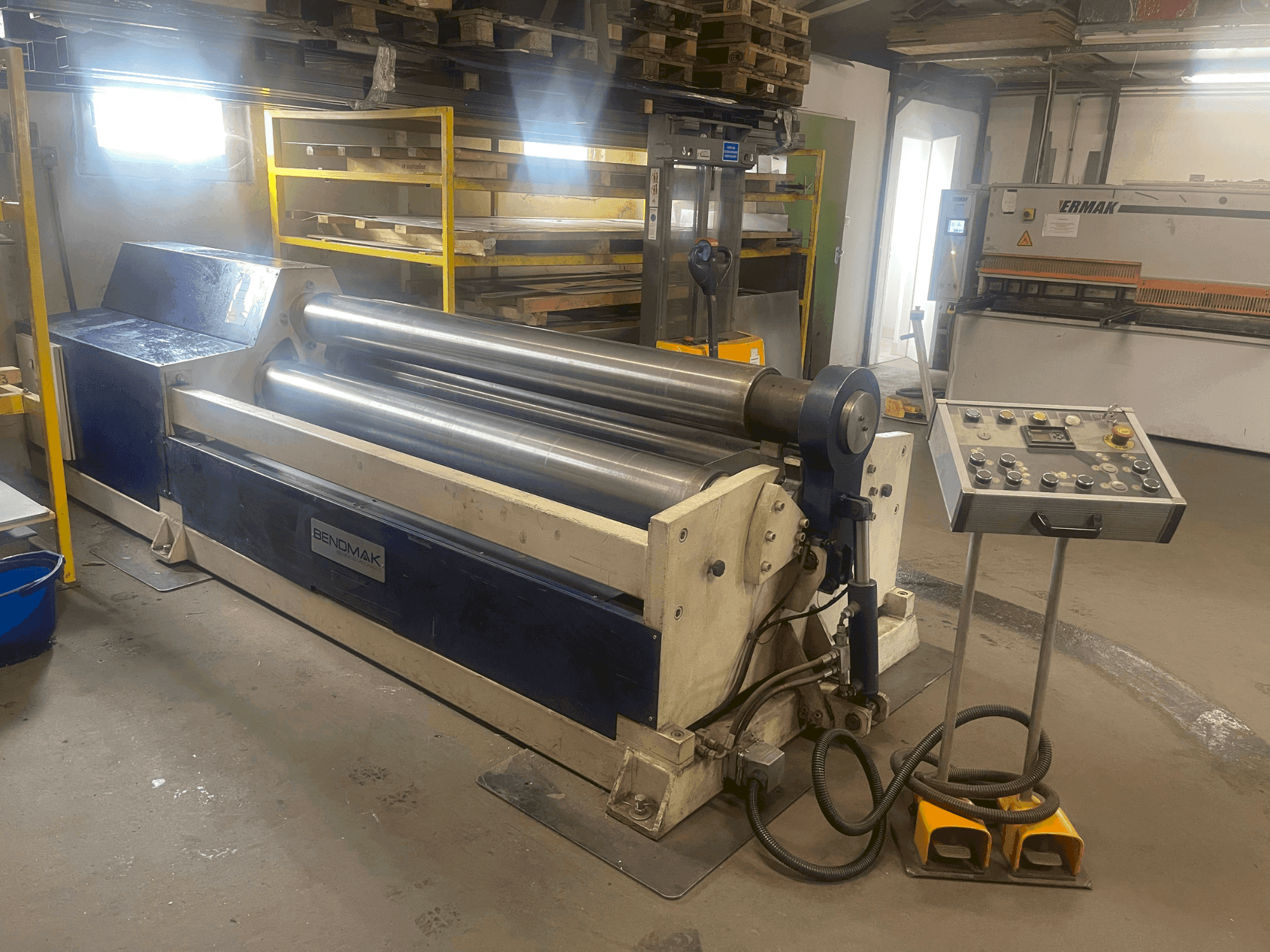 Makine BENDMAK CY3R-HS 20/08 - Önden görünüm