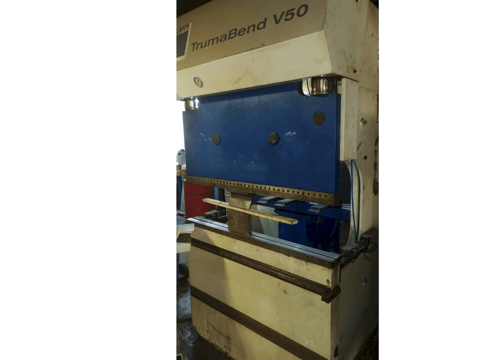 Makine Trumpf TrumaBend V50 - Önden görünüm