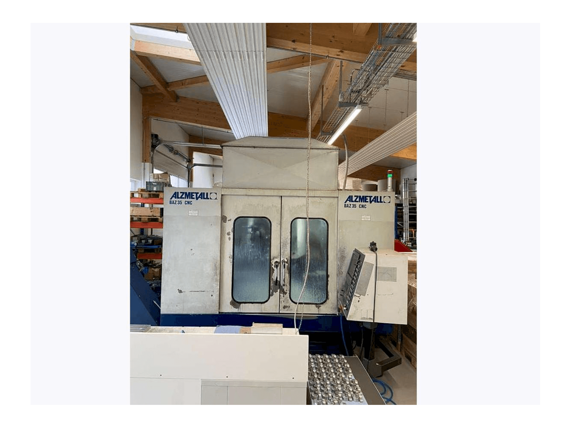 Makine Alzmetall CNC BAZ 35 - Önden görünüm