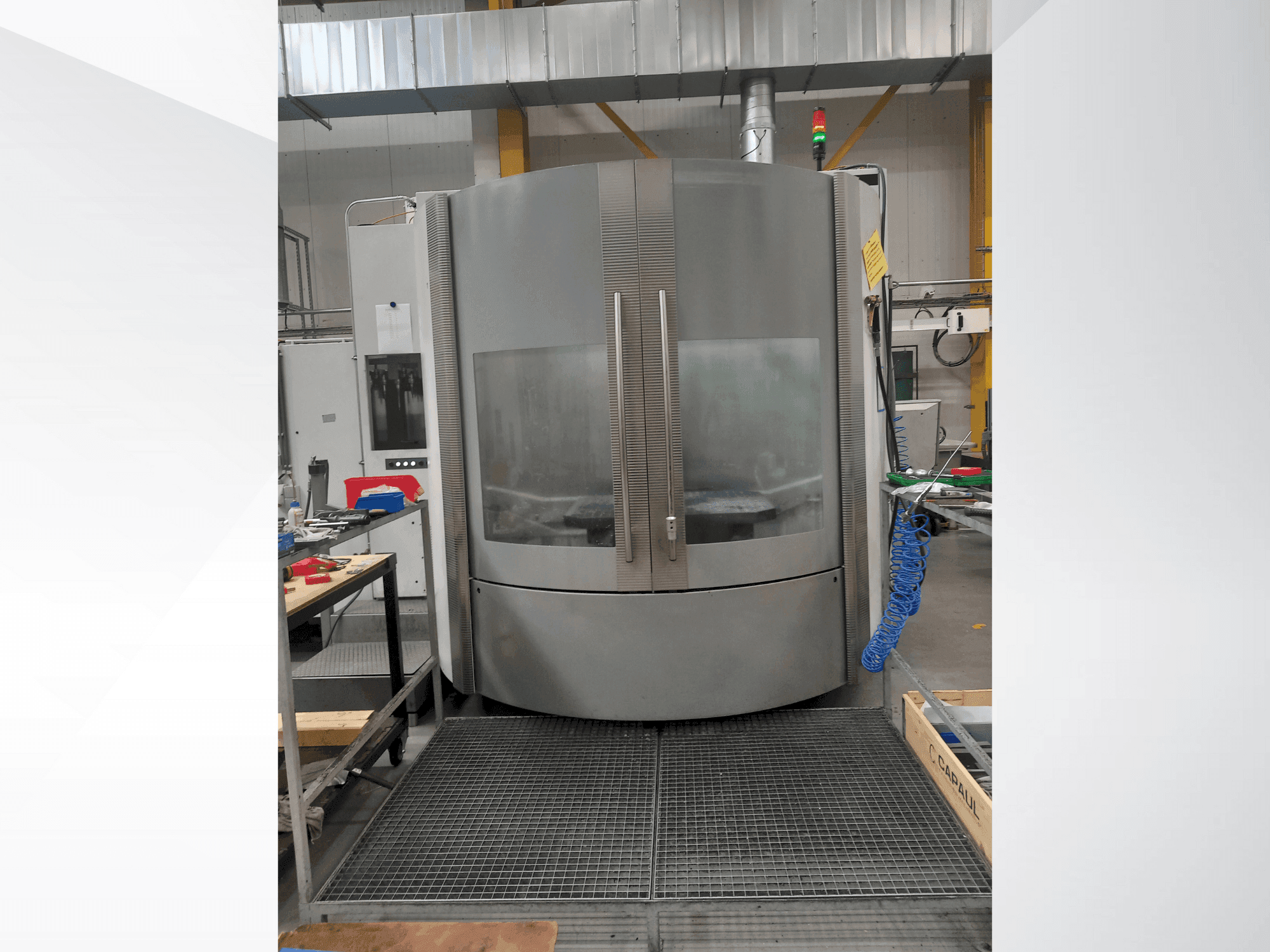 Makine DMG DECKEL MAHO DMC 125U - Önden görünüm