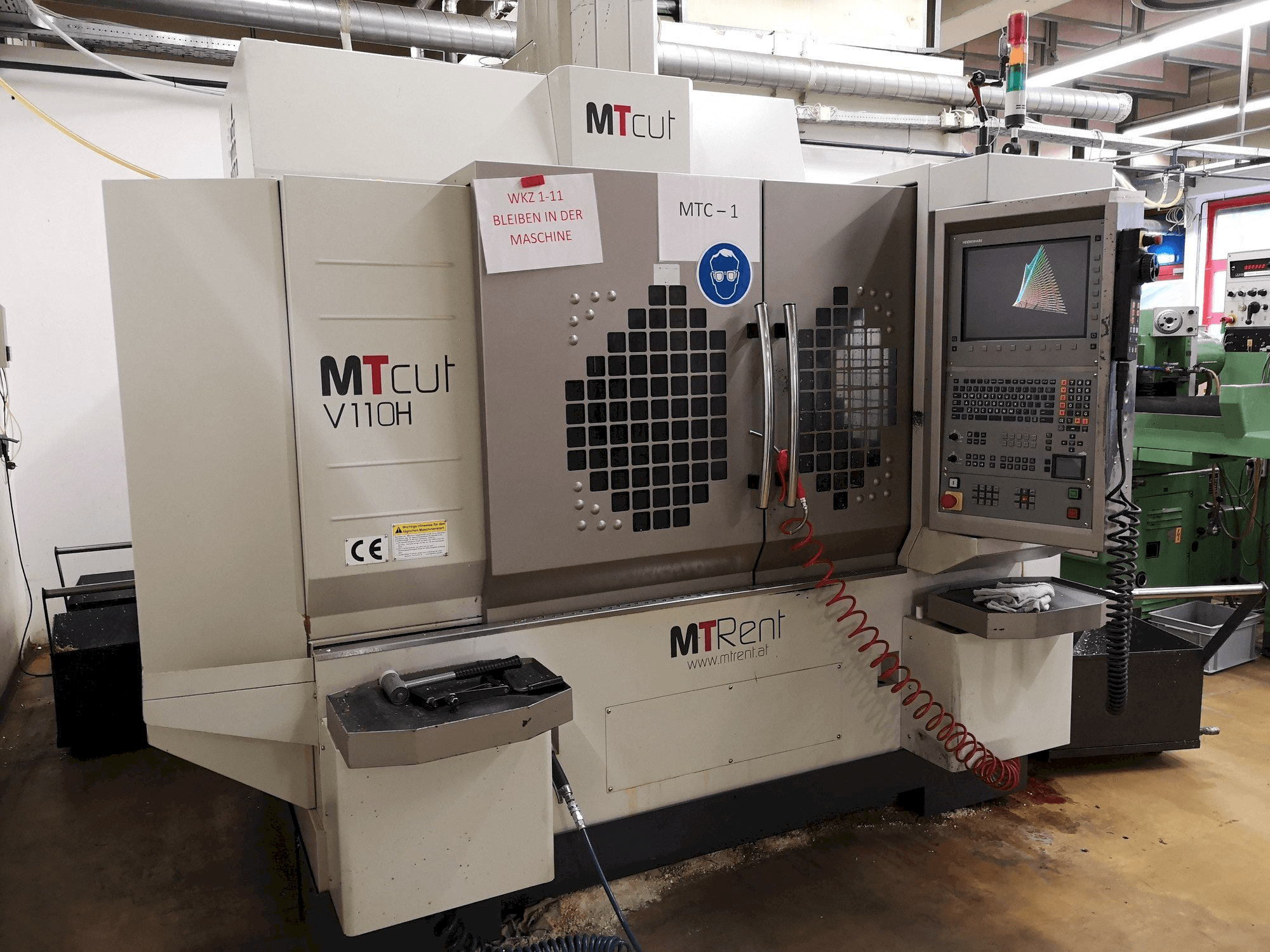 Makine MT Cut V110H - Önden görünüm
