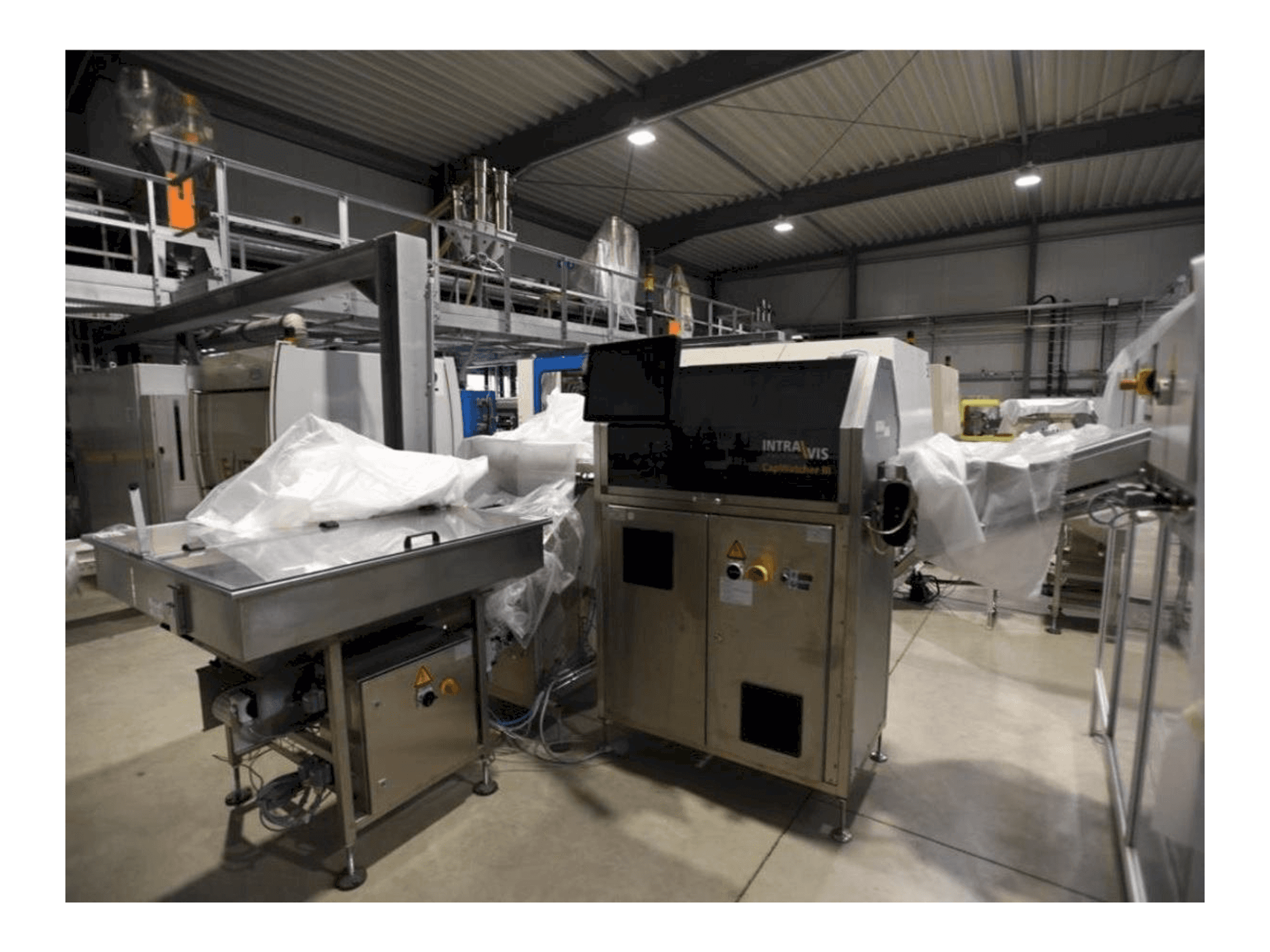 Makine INTRAVIS Capwatcher 6275 - Önden görünüm