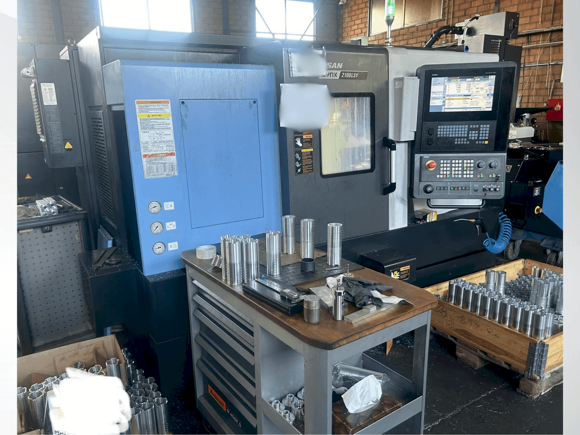 Makine DOOSAN LYNX 2100LSYA - Önden görünüm