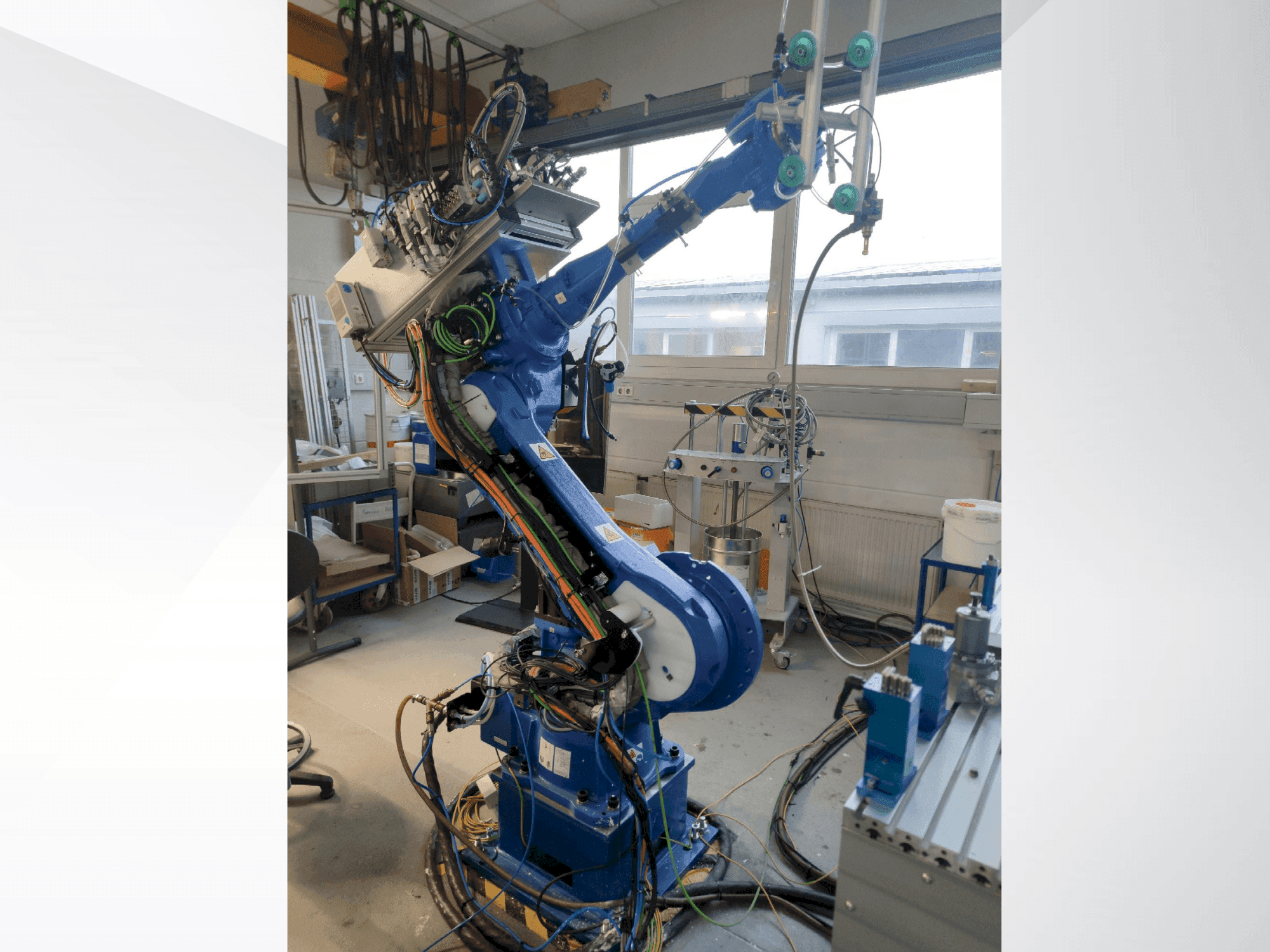 Makine Yaskawa 6VX88 - Önden görünüm