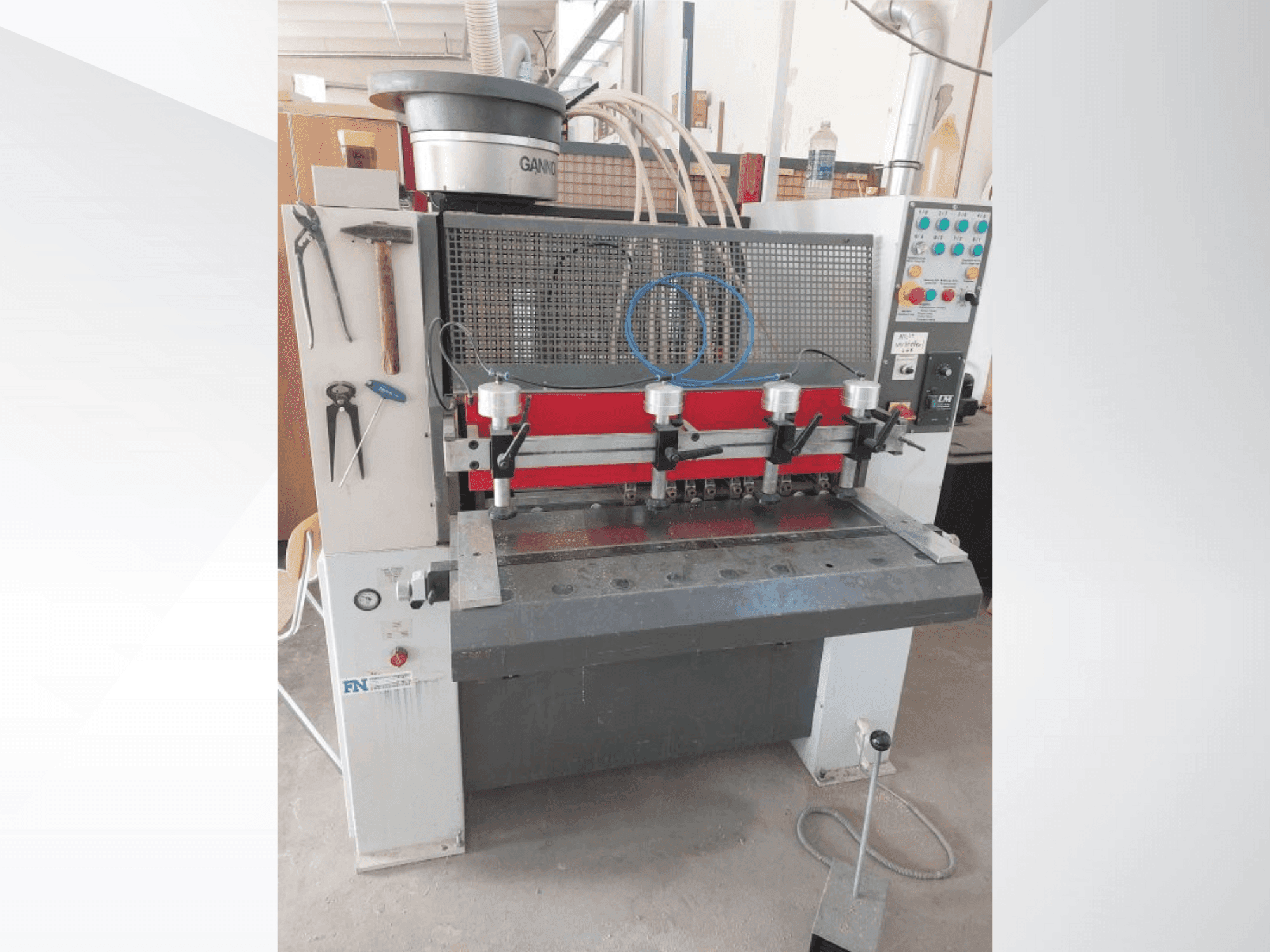 Makine GANNOMAT Elite 25 - Önden görünüm